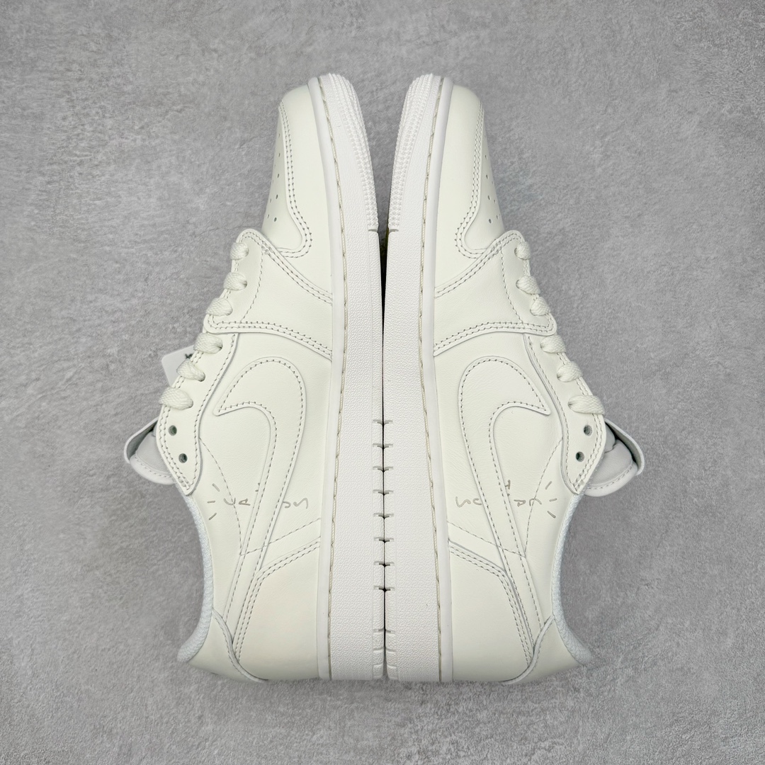 图片[5]-＃PK纯原 Travis Scott x Air Jordan AJ1 Low OG SP TS联名倒钩低帮 亲友限定 纯白 TD1228-111 圈内最强倒钩系列 高端零售特供批次 产品品控稳定性领先行业 各方面均可对飙L版 良心定价不杀猪 SZ原厂全套原楦原纸板冲刀磨具开发 原厂皮料加持 原厂港宝加持定型后跟R度完美 同源原厂电绣 鬼脸飞翼针数密度立体效果一致 百分百一致原鞋 原厂拉帮工艺 针距密度一致 后跟弧度收口自然不对折 极致一眼正品既视感 进口玻璃冲刀皮料裁剪零毛边 全鞋电脑针车工艺 品控清洁度最高QC检验标准 免检产品 原厂订购鞋盒、鞋标、防尘纸、鞋撑、鞋带 追求极致的原厂味道 尺码：40 40.5 41 42 42.5 43 44 44.5 45 46 47.5-选品中心