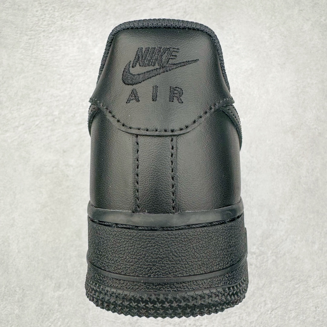 图片[8]-＃KZ神版特价 NK Air Force 1 Low \’07 空军一号低帮经典板鞋 全黑 CW2288-001 同步官方2024专柜在售全新版本细节 更新3/4背胶 全新货号 鞋盒规格 不规则波浪大底咬花 全鞋电脑针车 工整有序 视觉效果满分 原厂拉帮手法 标准四线 密度针距针孔大小控制到位 原装反口里网布海绵 正确卡色网眼大小 新版鞋撑改用纸团代替 原厂港宝加持完美还原灵魂版型 原盒原配从里到外百分百还原 原厂全头层原厂皮料 原标原盒 内置Sole气垫 中底白色背胶 中底划线 已经无限的接近公司 原厂楦头 原厂刺绣 后跟弧度修正 独家私模最大开发到48.5 尺码：35.5 36 36.5 37.5 38 38.5 39 40 40.5 41 42 42.5 43 44 44.5 45 46 47.5 48.5-选品中心