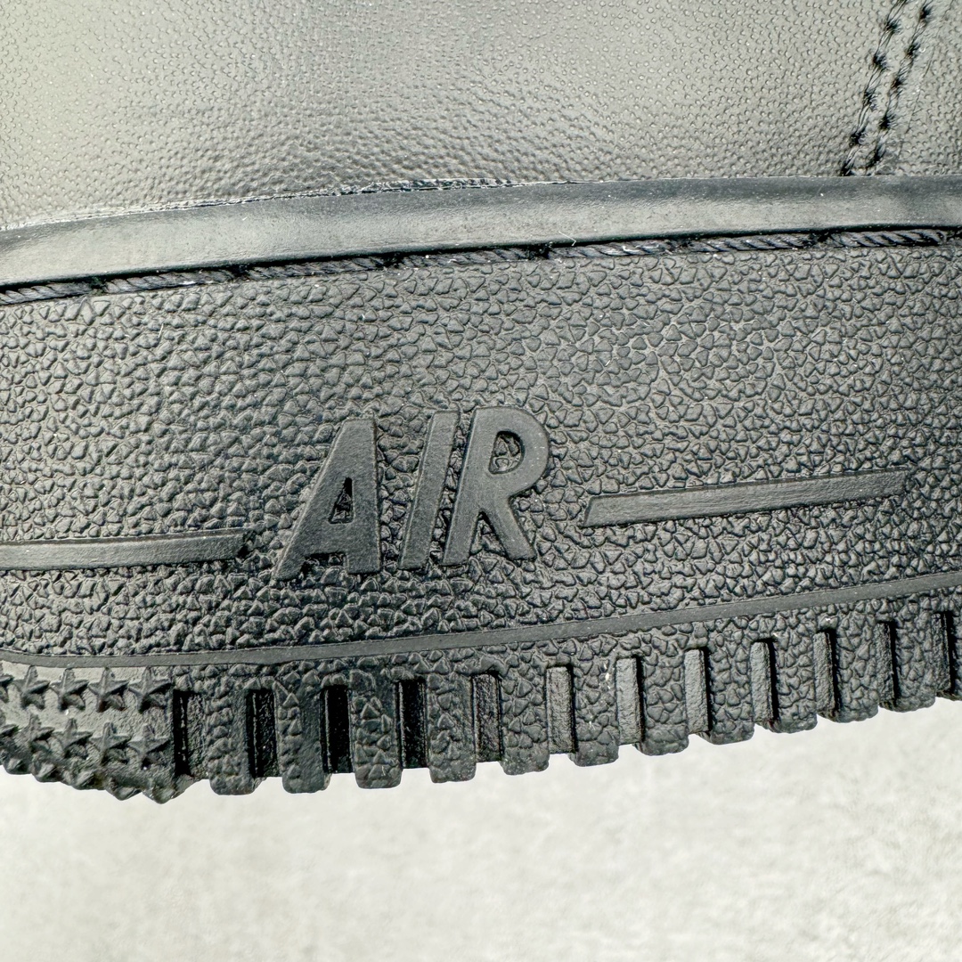 图片[20]-＃KZ神版特价 NK Air Force 1 Low \’07 空军一号低帮经典板鞋 全黑 CW2288-001 同步官方2024专柜在售全新版本细节 更新3/4背胶 全新货号 鞋盒规格 不规则波浪大底咬花 全鞋电脑针车 工整有序 视觉效果满分 原厂拉帮手法 标准四线 密度针距针孔大小控制到位 原装反口里网布海绵 正确卡色网眼大小 新版鞋撑改用纸团代替 原厂港宝加持完美还原灵魂版型 原盒原配从里到外百分百还原 原厂全头层原厂皮料 原标原盒 内置Sole气垫 中底白色背胶 中底划线 已经无限的接近公司 原厂楦头 原厂刺绣 后跟弧度修正 独家私模最大开发到48.5 尺码：35.5 36 36.5 37.5 38 38.5 39 40 40.5 41 42 42.5 43 44 44.5 45 46 47.5 48.5-选品中心