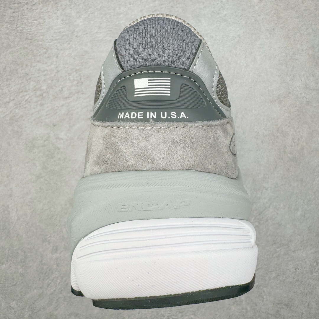 图片[8]-＃M纯原 New Balance M990GL6 新百伦NB990V6 原始灰 第六代总统复古慢跑鞋 正确3M反光细节 原楦原纸版开发 正确6层组合底模精密开发 后跟透明TPU水晶装饰条稳固 沿用了引以为傲的跑鞋手工技艺 采用猪皮绒面并包裹局部透气网面的鞋身设计 菱网鞋舌上刻有New Balance USA 鞋面依旧身着经典的大热之灰 彰显了其高端的品质身份 尺码：36 37 37.5 38 38.5 39 40 40.5 41.5 42 42.5 43 44 44.5 45 46.5-选品中心