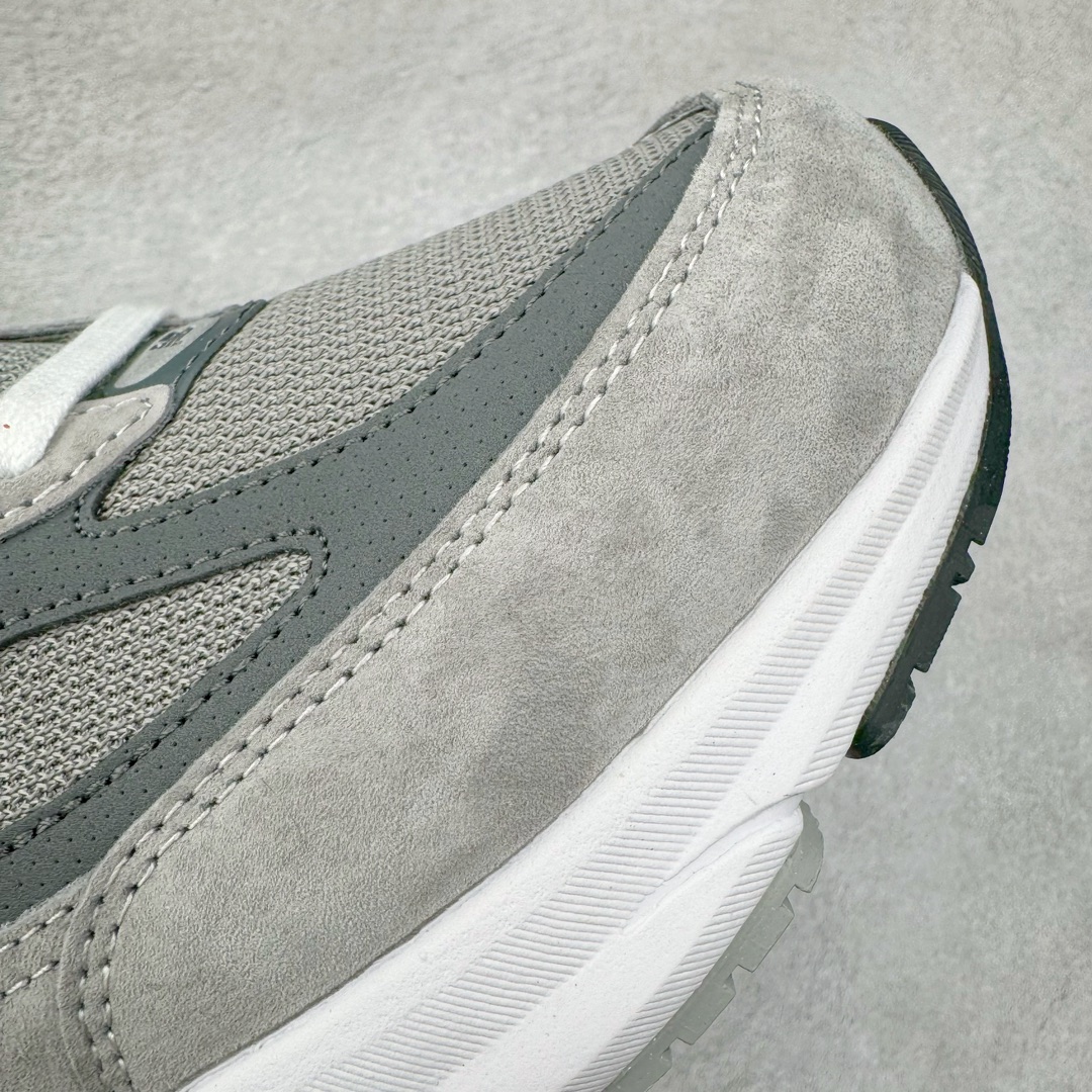 图片[18]-＃M纯原 New Balance M990GL6 新百伦NB990V6 原始灰 第六代总统复古慢跑鞋 正确3M反光细节 原楦原纸版开发 正确6层组合底模精密开发 后跟透明TPU水晶装饰条稳固 沿用了引以为傲的跑鞋手工技艺 采用猪皮绒面并包裹局部透气网面的鞋身设计 菱网鞋舌上刻有New Balance USA 鞋面依旧身着经典的大热之灰 彰显了其高端的品质身份 尺码：36 37 37.5 38 38.5 39 40 40.5 41.5 42 42.5 43 44 44.5 45 46.5-选品中心