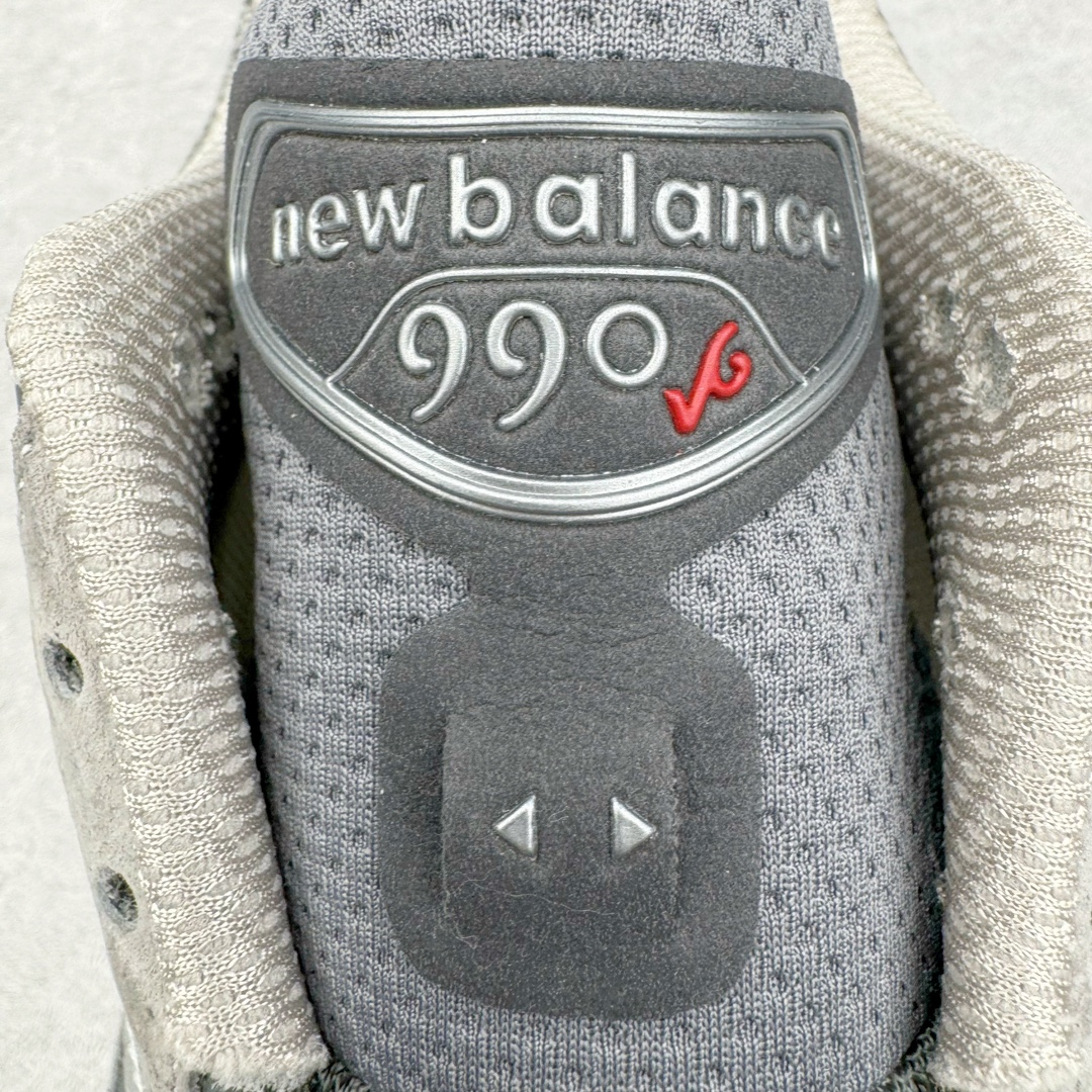 图片[13]-＃M纯原 New Balance M990GL6 新百伦NB990V6 原始灰 第六代总统复古慢跑鞋 正确3M反光细节 原楦原纸版开发 正确6层组合底模精密开发 后跟透明TPU水晶装饰条稳固 沿用了引以为傲的跑鞋手工技艺 采用猪皮绒面并包裹局部透气网面的鞋身设计 菱网鞋舌上刻有New Balance USA 鞋面依旧身着经典的大热之灰 彰显了其高端的品质身份 尺码：36 37 37.5 38 38.5 39 40 40.5 41.5 42 42.5 43 44 44.5 45 46.5-选品中心