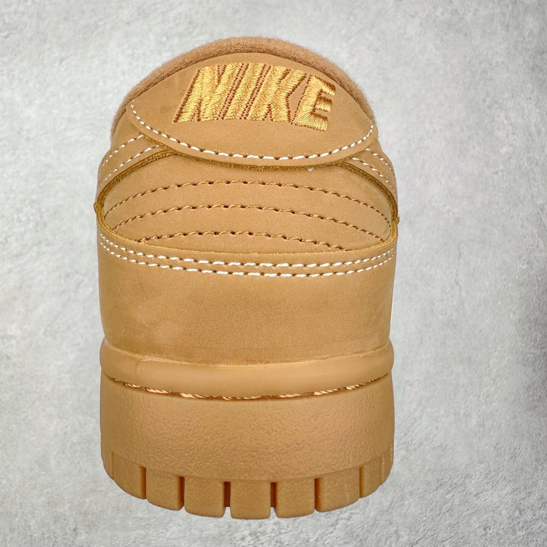 图片[8]-NK Dunk Low 定制配色 XX3318-305 大厂出品 极力推荐 原装头层材料 独家版型蒸餾加工帶來的是更好的视觉和脚感体验大厂纯原品质出货 清洁度 电绣工艺 皮料切割干净无任何毛边 细节完美 尺码：36 36.5 37.5 38 38.5 39 40 40.5 41 42 42.5 43 44 44.5 45 46 47.5-选品中心