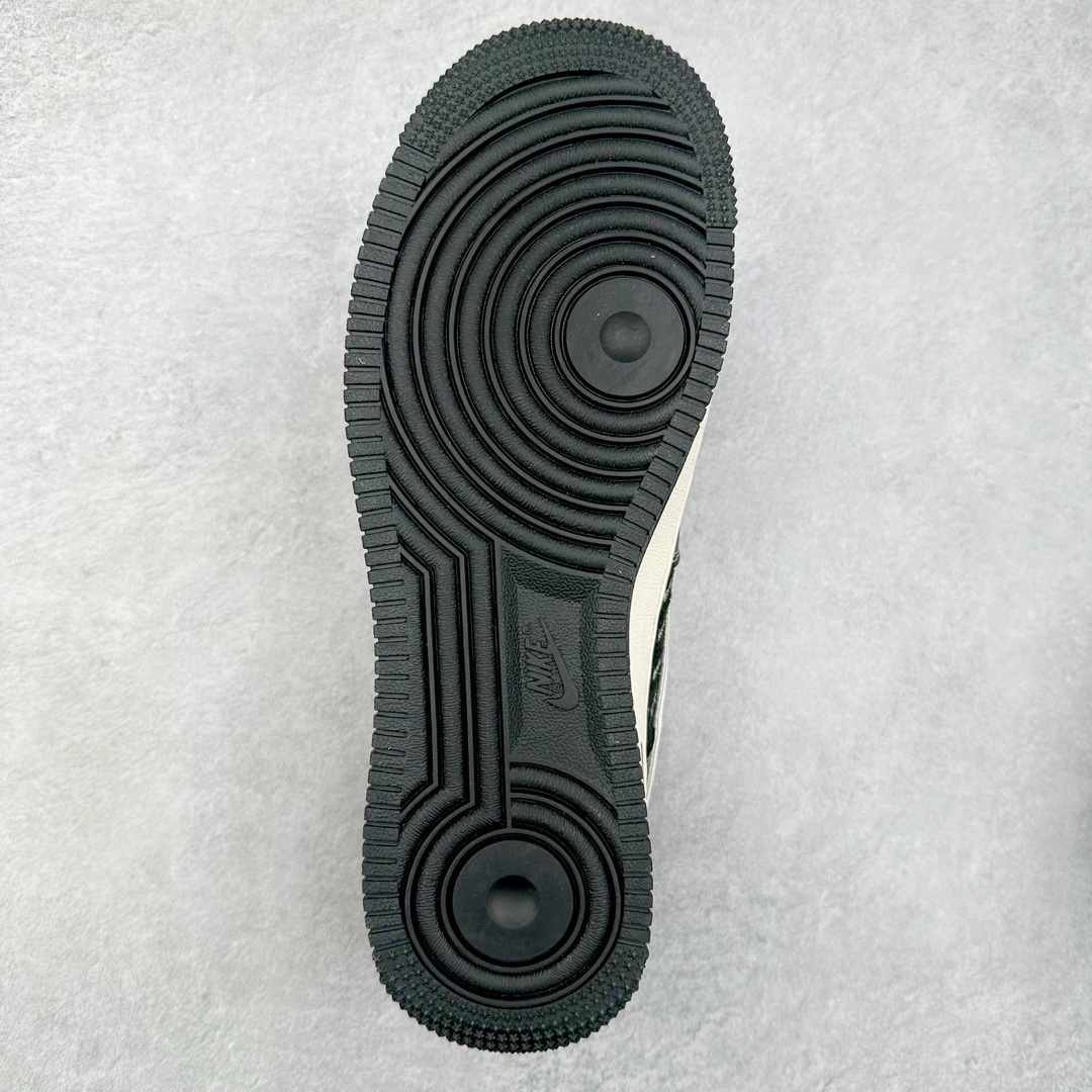 图片[9]-NK Air Force 1´07 Low 空军一号低帮百搭休闲运动板鞋 XZ6188-331 柔软、弹性十足的缓震性能和出色的中底设计 横跨复古与现代的外型结合 造就出风靡全球 三十多年的Force 1 直到今天还深受青睐 尺码：36 36.5 37.5 38 38.5 39 40 40.5 41 42 42.5 43 44 44.5 45-选品中心