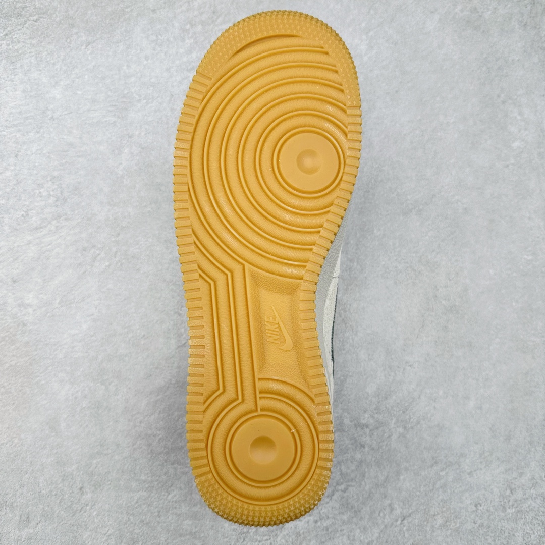 图片[9]-NK Air Force 1´07 Low 空军一号低帮百搭休闲运动板鞋 DF0188-022 柔软、弹性十足的缓震性能和出色的中底设计 横跨复古与现代的外型结合 造就出风靡全球 三十多年的Force 1 直到今天还深受青睐 尺码：36 36.5 37.5 38 38.5 39 40 40.5 41 42 42.5 43 44 44.5 45-选品中心