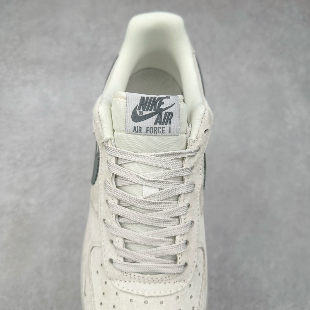 图片[5]-NK Air Force 1´07 Low 空军一号低帮百搭休闲运动板鞋 DF0188-022 柔软、弹性十足的缓震性能和出色的中底设计 横跨复古与现代的外型结合 造就出风靡全球 三十多年的Force 1 直到今天还深受青睐 尺码：36 36.5 37.5 38 38.5 39 40 40.5 41 42 42.5 43 44 44.5 45-选品中心