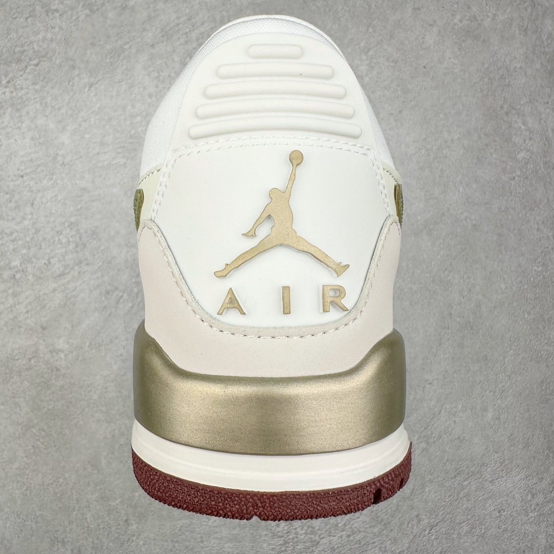 图片[8]-＃PP特价福利 Air Jordan Legacy AJ312 复古篮球鞋 鞋身采用了皮革材质打造 横跨鞋面的魔术贴十分吸睛 侧面的Swoosh Logo的一部分被鞋面遮挡了一部分 颇具玩味 魔术贴上标有NK标识 而鞋舌上是Jordan的经典红色飞翼Logo 后跟和鞋底均采用了AJ3的设计 后跟上同样也使用了经典的爆裂纹图案 尺码：36 36.5 37.5 38 38.5 39 40 40.5 41 42 42.5 43 44 44.5 45 46 47.5-选品中心