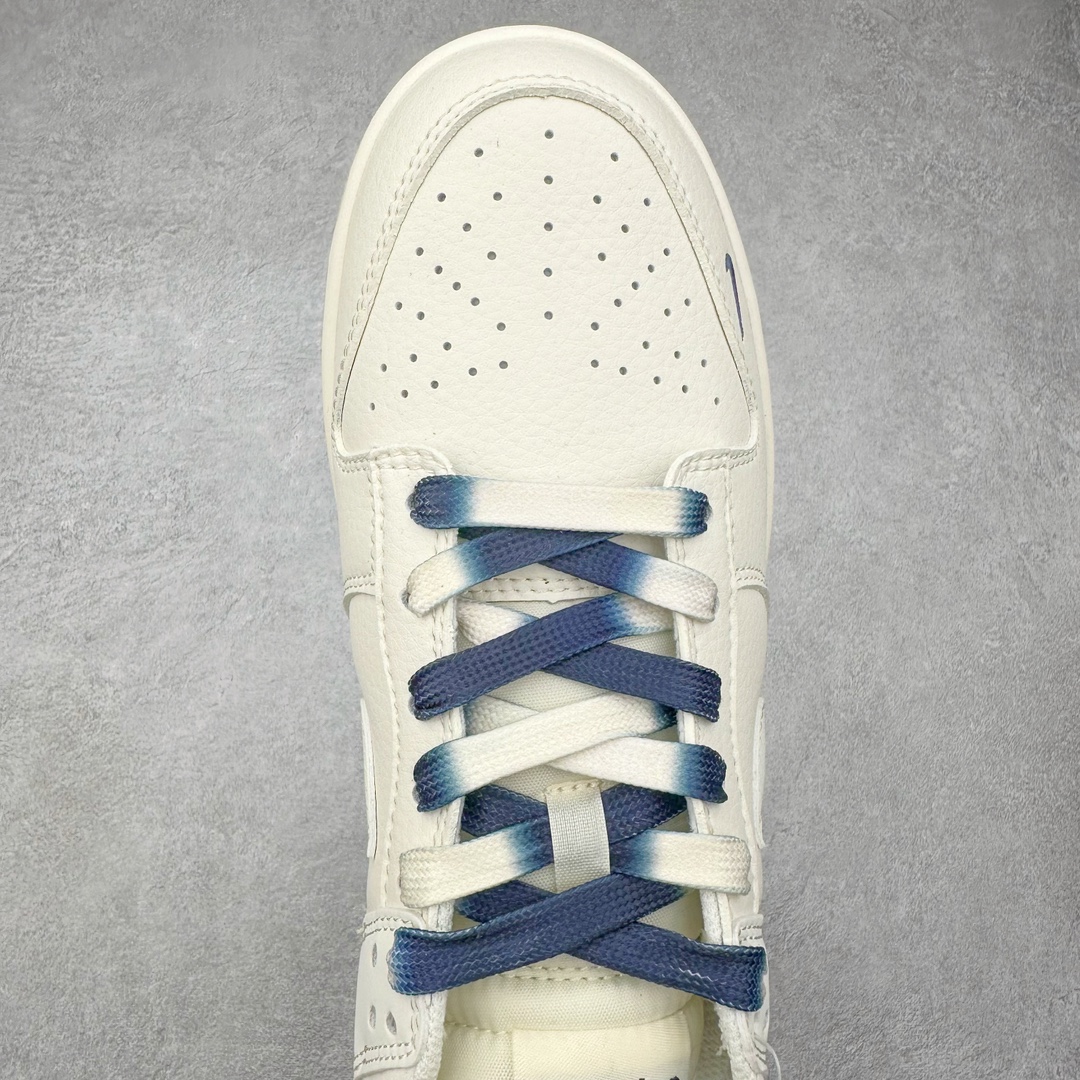 图片[4]-NK Dunk Low 定制配色 BB8675-110 大厂出品 极力推荐 原装头层材料 独家版型蒸餾加工帶來的是更好的视觉和脚感体验大厂纯原品质出货 清洁度 电绣工艺 皮料切割干净无任何毛边 细节完美 尺码：36 36.5 37.5 38 38.5 39 40 40.5 41 42 42.5 43 44 44.5 45 46 47.5-选品中心