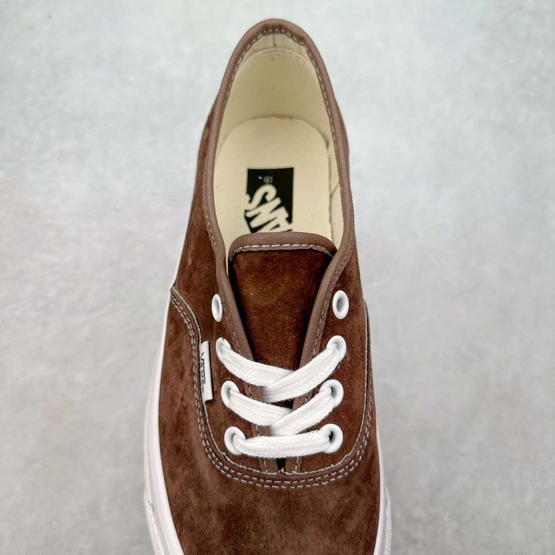 图片[5]-Vans Authentic 44 范斯官方 全新VPS高阶支线 纯正的Vans街头风格配上标志性Logo 全麂皮鞋身丰富质感 从鞋型和贴合度方面重塑鞋款 活动鞋垫使脚感更舒适 货号：VN0007QZPRM 深绿 货号：VN0007QZDMV 棕褐 尺码：35 36 36.5 37 38 38.5 39 40 40.5 41 42 42.5 43 44-选品中心