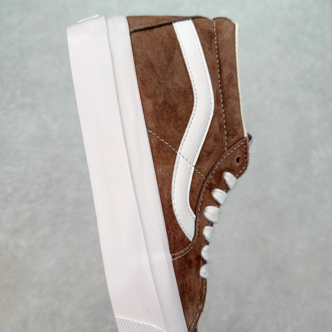 图片[6]-Vans Sk8-Mid Reissue 83 范斯官方 全新VPS高阶支线 纯正的Vans街头风格配上标志性Logo 全麂皮鞋身丰富质感 从鞋型和贴合度方面重塑鞋款 活动鞋垫使脚感更舒适 货号：VN000CQQPRM 深绿 货号：VN000CQQDMV 棕褐 尺码：35 36 36.5 37 38 38.5 39 40 40.5 41 42 42.5 43 44-选品中心