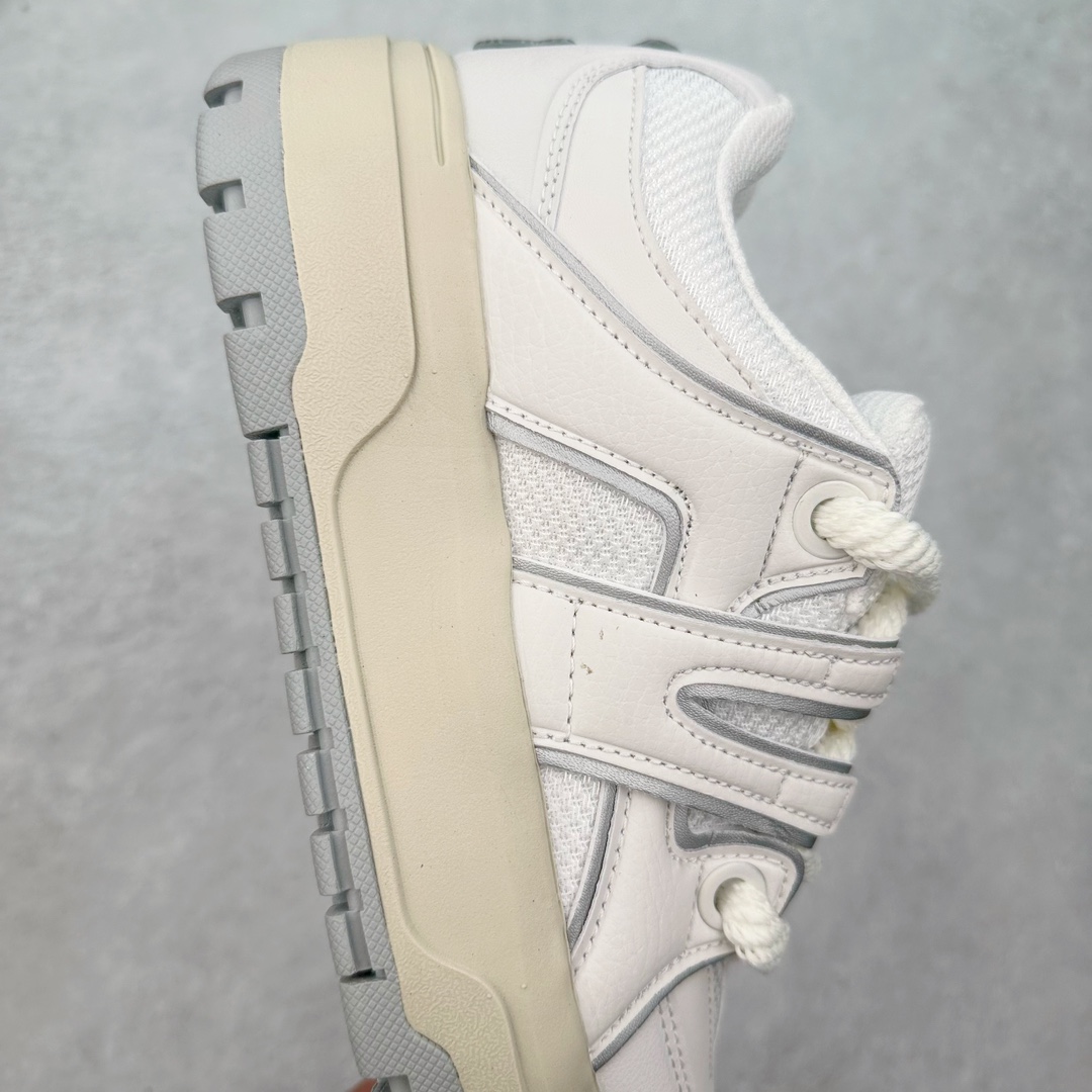 图片[6]-MLB Chunky Liner 时尚舒适耐磨低帮生活休闲鞋 MLB是韩国F&F旗下潮流服装品牌，拥有150年历史的经典传统，是街头文化和国际生活方式的领导者。MLB 拥有包括男装、女装、童装、配饰在内的全品类服饰，提供覆盖各性别、各年龄层、From Head to Toe的穿搭装备。其产品结合了韩国的时尚造型与质感，展现了运动服饰也可以兼具时尚潮流的风格。在产品设计上，MLB不仅融合了美国职业棒球大联盟的各当家球队，更结合了棒球运动中的各个元素。 尺码：35 36 36.5 37.5 38 38.5 39 40 40.5 41 42 42.5 43 44 44.5 45-选品中心