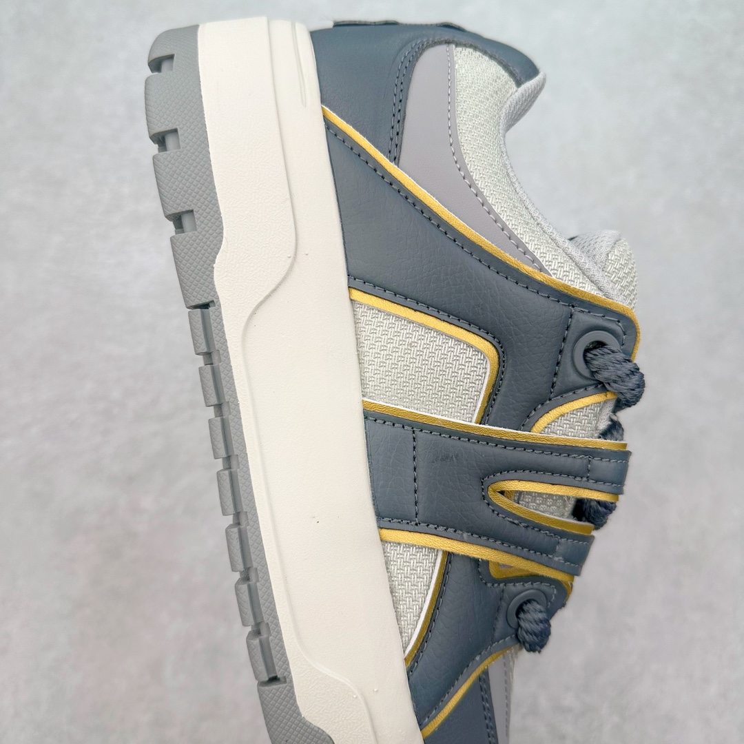 图片[6]-MLB Chunky Liner 时尚舒适耐磨低帮生活休闲鞋 MLB是韩国F&F旗下潮流服装品牌，拥有150年历史的经典传统，是街头文化和国际生活方式的领导者。MLB 拥有包括男装、女装、童装、配饰在内的全品类服饰，提供覆盖各性别、各年龄层、From Head to Toe的穿搭装备。其产品结合了韩国的时尚造型与质感，展现了运动服饰也可以兼具时尚潮流的风格。在产品设计上，MLB不仅融合了美国职业棒球大联盟的各当家球队，更结合了棒球运动中的各个元素。 尺码：35 36 36.5 37.5 38 38.5 39 40 40.5 41 42 42.5 43 44 44.5 45-选品中心