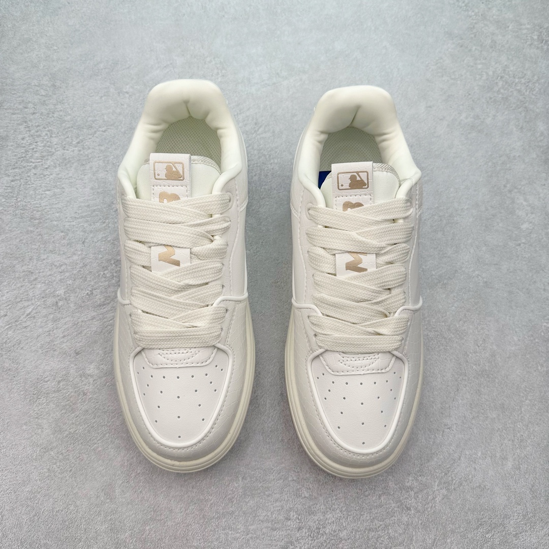 图片[2]-＃PB过验版 MLB Chunky Liner Basic 复古印花学长鞋系列低帮轻量增高厚底百搭休闲运动慢跑鞋板鞋 Korea韩国联名NY美国榄球纽约洋基队限定 目前可过轻松秒过各类鉴定 能操作的私聊 韩国代购专供 左脚内置NFC感应 区别市面贴纸假芯片 MLB专用菱形双针中底布 重点细节中底布带注胶孔 原厂NFC感应吊牌 支持鉴定 一个两位数 原盒原标 全套原楦原纸板原厂数据开发 中韩文保养标贴 绿色防霉片 平台代购专供 独家一比一RB+MD组合大底 高频后跟小人Logo精准对位立体饱满 正确网布加超迁鞋面 转印中底走线紧密 转印Logo工艺表层防刮不掉色 尺码：35 36 36.5 37.5 38 38.5 39 40 40.5 41 42 42.5 43 44 44.5 45-选品中心