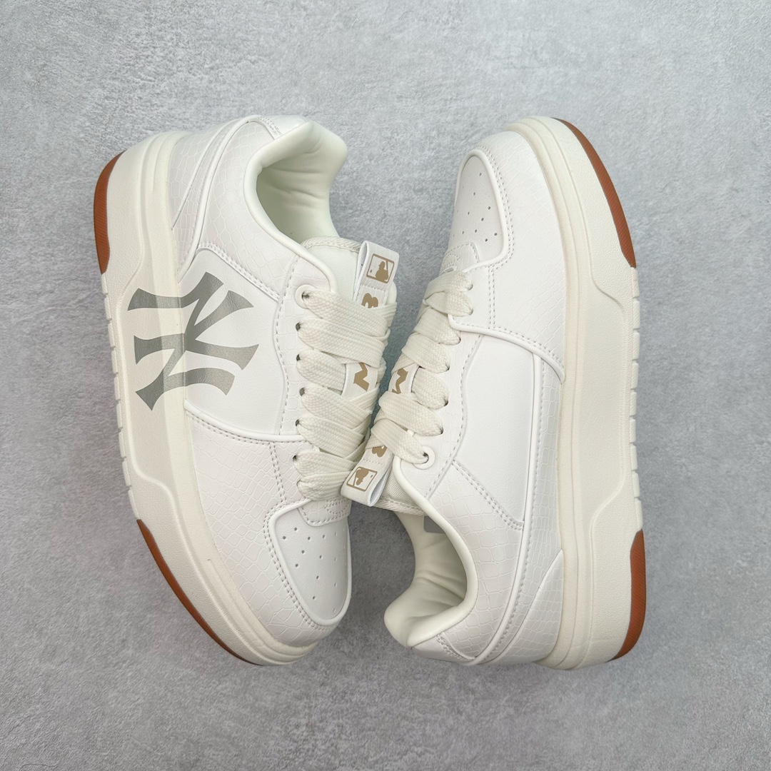 图片[3]-＃PB过验版 MLB Chunky Liner Basic 复古印花学长鞋系列低帮轻量增高厚底百搭休闲运动慢跑鞋板鞋 Korea韩国联名NY美国榄球纽约洋基队限定 目前可过轻松秒过各类鉴定 能操作的私聊 韩国代购专供 左脚内置NFC感应 区别市面贴纸假芯片 MLB专用菱形双针中底布 重点细节中底布带注胶孔 原厂NFC感应吊牌 支持鉴定 一个两位数 原盒原标 全套原楦原纸板原厂数据开发 中韩文保养标贴 绿色防霉片 平台代购专供 独家一比一RB+MD组合大底 高频后跟小人Logo精准对位立体饱满 正确网布加超迁鞋面 转印中底走线紧密 转印Logo工艺表层防刮不掉色 尺码：35 36 36.5 37.5 38 38.5 39 40 40.5 41 42 42.5 43 44 44.5 45-选品中心