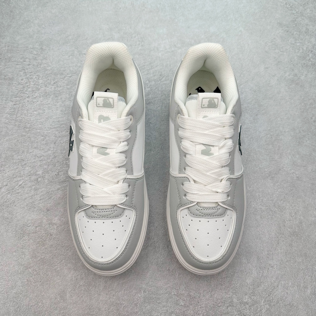 图片[2]-＃PB过验版 MLB Chunky Liner Basic 复古印花学长鞋系列低帮轻量增高厚底百搭休闲运动慢跑鞋板鞋 Korea韩国联名NY美国榄球纽约洋基队限定 目前可过轻松秒过各类鉴定 能操作的私聊 韩国代购专供 左脚内置NFC感应 区别市面贴纸假芯片 MLB专用菱形双针中底布 重点细节中底布带注胶孔 原厂NFC感应吊牌 支持鉴定 一个两位数 原盒原标 全套原楦原纸板原厂数据开发 中韩文保养标贴 绿色防霉片 平台代购专供 独家一比一RB+MD组合大底 高频后跟小人Logo精准对位立体饱满 正确网布加超迁鞋面 转印中底走线紧密 转印Logo工艺表层防刮不掉色 尺码：35 36 36.5 37.5 38 38.5 39 40 40.5 41 42 42.5 43 44 44.5 45-选品中心