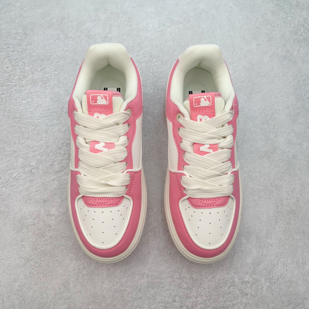 图片[2]-＃PB过验版 MLB Chunky Liner Basic 复古印花学长鞋系列低帮轻量增高厚底百搭休闲运动慢跑鞋板鞋 Korea韩国联名NY美国榄球纽约洋基队限定 目前可过轻松秒过各类鉴定 能操作的私聊 韩国代购专供 左脚内置NFC感应 区别市面贴纸假芯片 MLB专用菱形双针中底布 重点细节中底布带注胶孔 原厂NFC感应吊牌 支持鉴定 一个两位数 原盒原标 全套原楦原纸板原厂数据开发 中韩文保养标贴 绿色防霉片 平台代购专供 独家一比一RB+MD组合大底 高频后跟小人Logo精准对位立体饱满 正确网布加超迁鞋面 转印中底走线紧密 转印Logo工艺表层防刮不掉色 尺码：35 36 36.5 37.5 38 38.5 39 40 40.5 41 42 42.5 43 44 44.5 45-选品中心