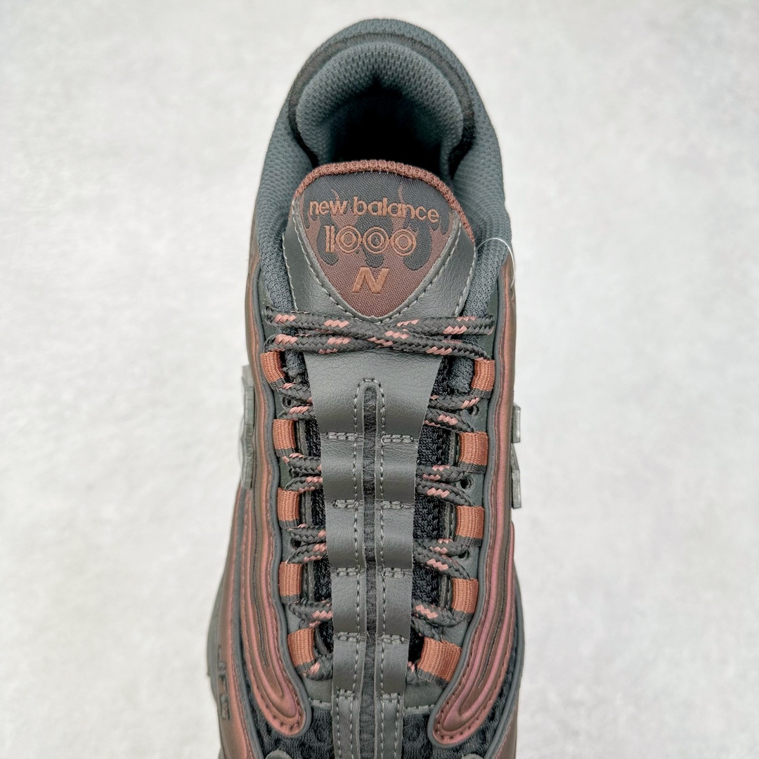 图片[5]-＃GT纯原福利 New Balance M1000 NB新百伦系列低帮复古老爹风休闲运动慢跑鞋 据悉，New Balance的复古鞋型M1000系列将在2024年正式回归。而自家美产创意总监Teddy Santis的AIMÉ LEON DORE也将率先推出联名1000撑撑场子，鞋款预计将在今年正式发布。New Balance1000系列作为NB最高端的鞋型，诞生于1999年，一度成为当年的热门鞋型，神似Nike Air Max95，现在看来也是一双符合潮流趋势的复古老爹鞋型。此番Teddy Santis亲自操刀，将丰富的配色和升级材质于复古的1000鞋型结合，鞋身采用米色、绿色和粉色的搭配。\\\”N\\\”字Logo也以全新的设计呈现，以1000标志性的网布和皮革材质打造，带来全新的视觉体验。后续ALD和New Balance1000的联名还将推出纯白配色，具体颜值还要等更多实物图的释出。AIMÉ LEON DORE和New Balance的多次联名一直有着超高的人气，无论是550还是1906R都有着不低的溢价，预计此番颜值不错的全新1000也会有着较高的人气。尺码：36 37 37.5 38 38.5 39.5 40 40.5 41.5 42 42.5 43 44 44.5 45 45.5 46.5-选品中心