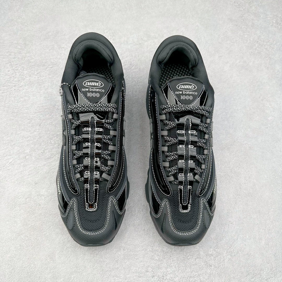 图片[2]-＃GT纯原福利 New Balance M1000 NB新百伦系列低帮复古老爹风休闲运动慢跑鞋 据悉，New Balance的复古鞋型M1000系列将在2024年正式回归。而自家美产创意总监Teddy Santis的AIMÉ LEON DORE也将率先推出联名1000撑撑场子，鞋款预计将在今年正式发布。New Balance1000系列作为NB最高端的鞋型，诞生于1999年，一度成为当年的热门鞋型，神似Nike Air Max95，现在看来也是一双符合潮流趋势的复古老爹鞋型。此番Teddy Santis亲自操刀，将丰富的配色和升级材质于复古的1000鞋型结合，鞋身采用米色、绿色和粉色的搭配。\\\”N\\\”字Logo也以全新的设计呈现，以1000标志性的网布和皮革材质打造，带来全新的视觉体验。后续ALD和New Balance1000的联名还将推出纯白配色，具体颜值还要等更多实物图的释出。AIMÉ LEON DORE和New Balance的多次联名一直有着超高的人气，无论是550还是1906R都有着不低的溢价，预计此番颜值不错的全新1000也会有着较高的人气。尺码：36 37 37.5 38 38.5 39.5 40 40.5 41.5 42 42.5 43 44 44.5 45 45.5 46.5-选品中心
