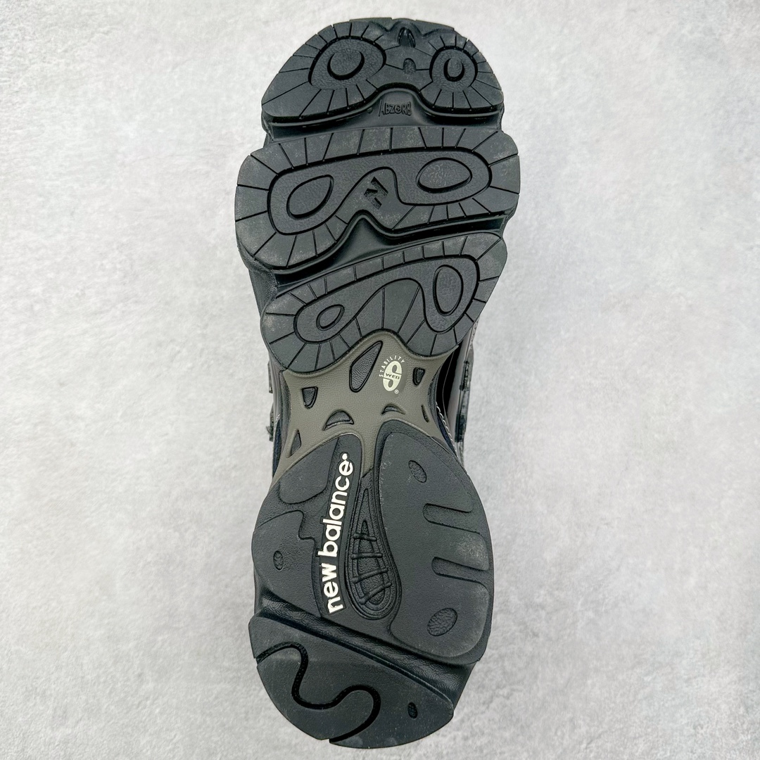 图片[9]-＃GT纯原福利 New Balance M1000 NB新百伦系列低帮复古老爹风休闲运动慢跑鞋 据悉，New Balance的复古鞋型M1000系列将在2024年正式回归。而自家美产创意总监Teddy Santis的AIMÉ LEON DORE也将率先推出联名1000撑撑场子，鞋款预计将在今年正式发布。New Balance1000系列作为NB最高端的鞋型，诞生于1999年，一度成为当年的热门鞋型，神似Nike Air Max95，现在看来也是一双符合潮流趋势的复古老爹鞋型。此番Teddy Santis亲自操刀，将丰富的配色和升级材质于复古的1000鞋型结合，鞋身采用米色、绿色和粉色的搭配。\\\”N\\\”字Logo也以全新的设计呈现，以1000标志性的网布和皮革材质打造，带来全新的视觉体验。后续ALD和New Balance1000的联名还将推出纯白配色，具体颜值还要等更多实物图的释出。AIMÉ LEON DORE和New Balance的多次联名一直有着超高的人气，无论是550还是1906R都有着不低的溢价，预计此番颜值不错的全新1000也会有着较高的人气。尺码：36 37 37.5 38 38.5 39.5 40 40.5 41.5 42 42.5 43 44 44.5 45 45.5 46.5-选品中心