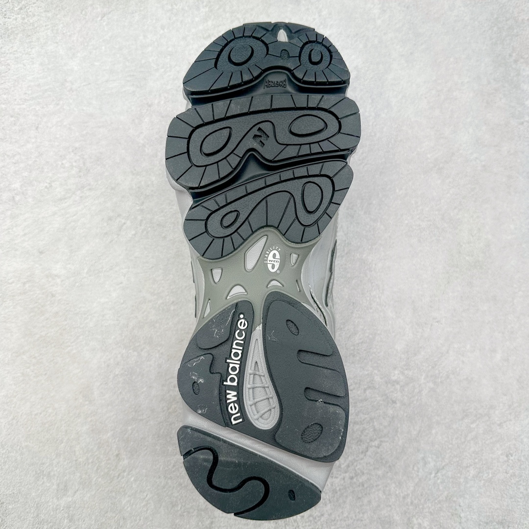 图片[9]-＃GT纯原福利 New Balance M1000 NB新百伦系列低帮复古老爹风休闲运动慢跑鞋 据悉，New Balance的复古鞋型M1000系列将在2024年正式回归。而自家美产创意总监Teddy Santis的AIMÉ LEON DORE也将率先推出联名1000撑撑场子，鞋款预计将在今年正式发布。New Balance1000系列作为NB最高端的鞋型，诞生于1999年，一度成为当年的热门鞋型，神似Nike Air Max95，现在看来也是一双符合潮流趋势的复古老爹鞋型。此番Teddy Santis亲自操刀，将丰富的配色和升级材质于复古的1000鞋型结合，鞋身采用米色、绿色和粉色的搭配。\\\”N\\\”字Logo也以全新的设计呈现，以1000标志性的网布和皮革材质打造，带来全新的视觉体验。后续ALD和New Balance1000的联名还将推出纯白配色，具体颜值还要等更多实物图的释出。AIMÉ LEON DORE和New Balance的多次联名一直有着超高的人气，无论是550还是1906R都有着不低的溢价，预计此番颜值不错的全新1000也会有着较高的人气。尺码：36 37 37.5 38 38.5 39.5 40 40.5 41.5 42 42.5 43 44 44.5 45 45.5 46.5-选品中心