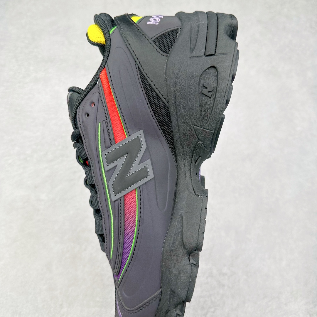 图片[7]-＃GT纯原福利 New Balance M1000 NB新百伦系列低帮复古老爹风休闲运动慢跑鞋 据悉，New Balance的复古鞋型M1000系列将在2024年正式回归。而自家美产创意总监Teddy Santis的AIMÉ LEON DORE也将率先推出联名1000撑撑场子，鞋款预计将在今年正式发布。New Balance1000系列作为NB最高端的鞋型，诞生于1999年，一度成为当年的热门鞋型，神似Nike Air Max95，现在看来也是一双符合潮流趋势的复古老爹鞋型。此番Teddy Santis亲自操刀，将丰富的配色和升级材质于复古的1000鞋型结合，鞋身采用米色、绿色和粉色的搭配。\\\”N\\\”字Logo也以全新的设计呈现，以1000标志性的网布和皮革材质打造，带来全新的视觉体验。后续ALD和New Balance1000的联名还将推出纯白配色，具体颜值还要等更多实物图的释出。AIMÉ LEON DORE和New Balance的多次联名一直有着超高的人气，无论是550还是1906R都有着不低的溢价，预计此番颜值不错的全新1000也会有着较高的人气。尺码：36 37 37.5 38 38.5 39.5 40 40.5 41.5 42 42.5 43 44 44.5 45 45.5 46.5-选品中心