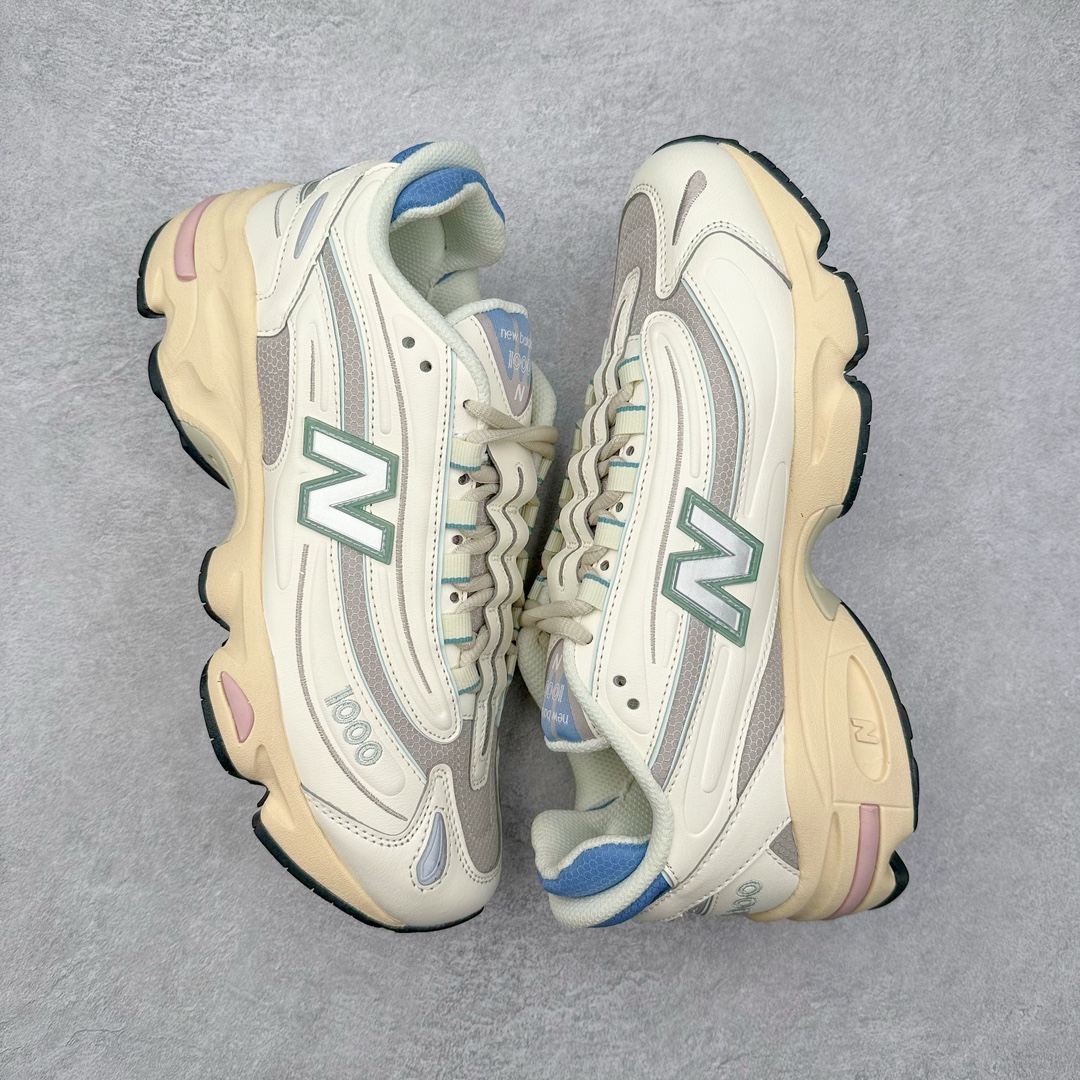 图片[3]-＃GT纯原福利 New Balance M1000 NB新百伦系列低帮复古老爹风休闲运动慢跑鞋 据悉，New Balance的复古鞋型M1000系列将在2024年正式回归。而自家美产创意总监Teddy Santis的AIMÉ LEON DORE也将率先推出联名1000撑撑场子，鞋款预计将在今年正式发布。New Balance1000系列作为NB最高端的鞋型，诞生于1999年，一度成为当年的热门鞋型，神似Nike Air Max95，现在看来也是一双符合潮流趋势的复古老爹鞋型。此番Teddy Santis亲自操刀，将丰富的配色和升级材质于复古的1000鞋型结合，鞋身采用米色、绿色和粉色的搭配。\\\”N\\\”字Logo也以全新的设计呈现，以1000标志性的网布和皮革材质打造，带来全新的视觉体验。后续ALD和New Balance1000的联名还将推出纯白配色，具体颜值还要等更多实物图的释出。AIMÉ LEON DORE和New Balance的多次联名一直有着超高的人气，无论是550还是1906R都有着不低的溢价，预计此番颜值不错的全新1000也会有着较高的人气。尺码：36 37 37.5 38 38.5 39.5 40 40.5 41.5 42 42.5 43 44 44.5 45 45.5 46.5-选品中心
