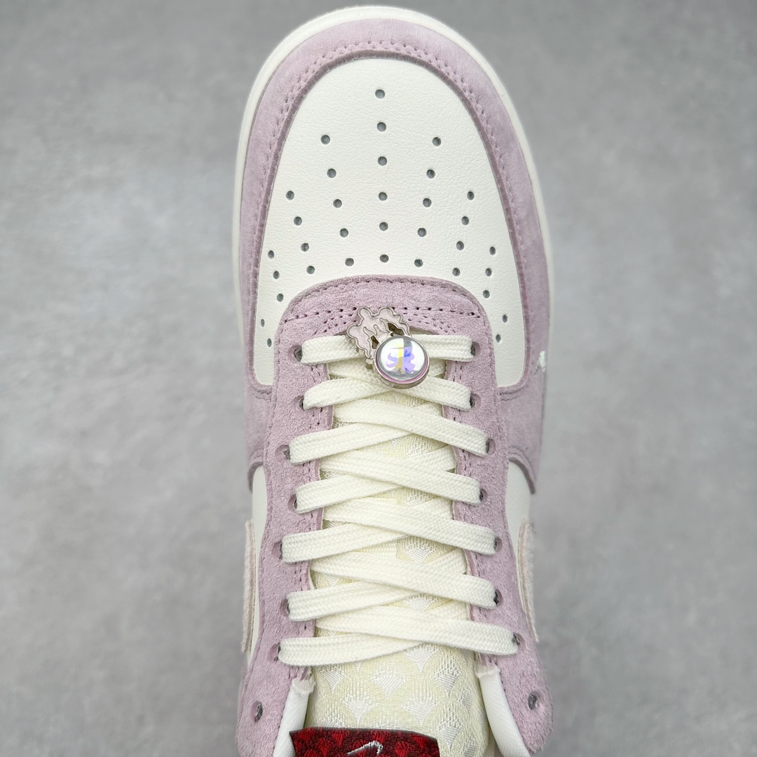 图片[4]-＃特价福利 NK Air Force 1´07 Low 空军一号百搭休闲运动板鞋 DIY得物定制配色 柔软、弹性十足的缓震性能和出色的中底设计 横跨复古与现代的外型结合 造就出风靡全球三十多年的Force 1 直到今天还深受青睐 尺码：35.5 36 36.5 37.5 38 38.5 39 40 40.5 41 42 42.5 43 44 44.5 45-选品中心