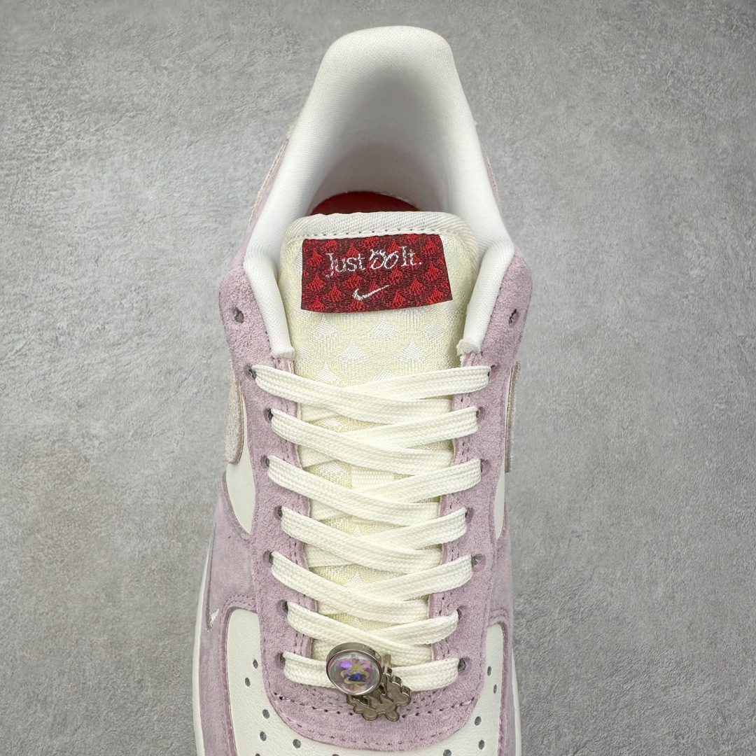 图片[5]-＃特价福利 NK Air Force 1´07 Low 空军一号百搭休闲运动板鞋 DIY得物定制配色 柔软、弹性十足的缓震性能和出色的中底设计 横跨复古与现代的外型结合 造就出风靡全球三十多年的Force 1 直到今天还深受青睐 尺码：35.5 36 36.5 37.5 38 38.5 39 40 40.5 41 42 42.5 43 44 44.5 45-选品中心