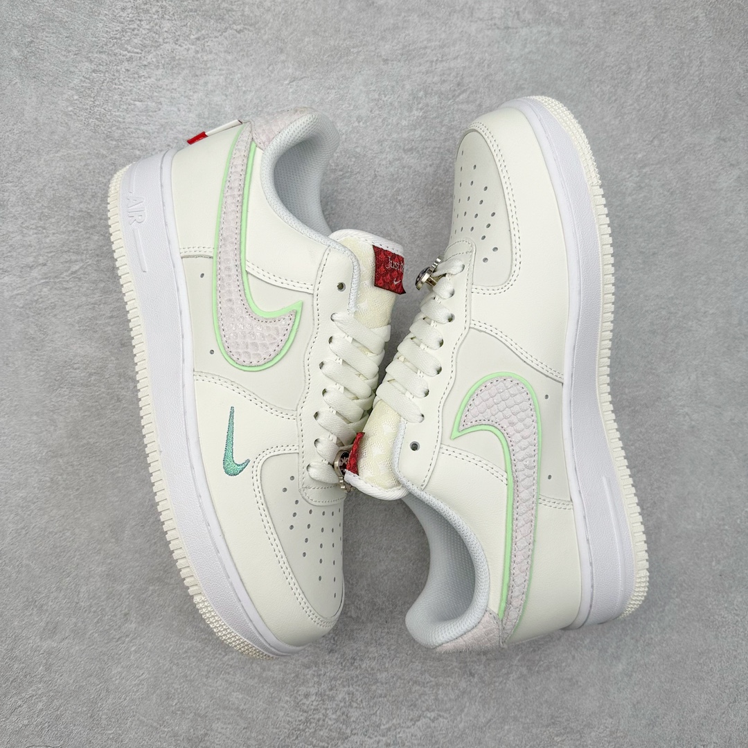 图片[3]-＃特价福利 NK Air Force 1´07 Low 空军一号百搭休闲运动板鞋 DIY得物定制配色 柔软、弹性十足的缓震性能和出色的中底设计 横跨复古与现代的外型结合 造就出风靡全球三十多年的Force 1 直到今天还深受青睐 尺码：35.5 36 36.5 37.5 38 38.5 39 40 40.5 41 42 42.5 43 44 44.5 45-选品中心