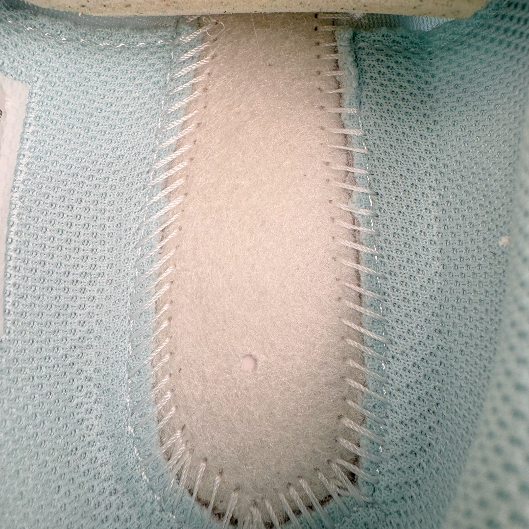 图片[10]-＃JC纯原 NK Classic Cortez Leather 阿甘复古初代皮革慢跑鞋 DZ2795-401 实体平台指令订单 全套原纸板楦头开发 原厂数据大底磨具 一比一鞋头弧度高度鞋身弧度 细节品控鞋型随意对比 正确烫金高频细节 公司级标准检验QC 区分市面一切版本 完美复刻阿甘复古鞋型 尺码：35.5 36 36.5 37.5 38 38.5 39 40 40.5 41 42 42.5 43 44 45-选品中心