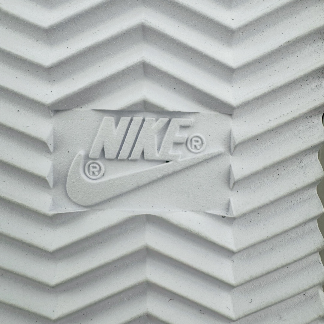 图片[19]-＃JC纯原 NK Classic Cortez Leather 阿甘复古初代皮革慢跑鞋 HF0263-001 实体平台指令订单 全套原纸板楦头开发 原厂数据大底磨具 一比一鞋头弧度高度鞋身弧度 细节品控鞋型随意对比 正确烫金高频细节 公司级标准检验QC 区分市面一切版本 完美复刻阿甘复古鞋型 尺码：35.5 36 36.5 37.5 38 38.5 39 40 40.5 41 42 42.5 43 44 45-选品中心