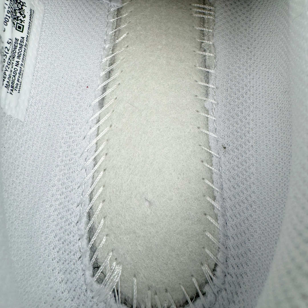 图片[10]-＃JC纯原 NK Classic Cortez Leather 阿甘复古初代皮革慢跑鞋 DM4044-106 实体平台指令订单 全套原纸板楦头开发 原厂数据大底磨具 一比一鞋头弧度高度鞋身弧度 细节品控鞋型随意对比 正确烫金高频细节 公司级标准检验QC 区分市面一切版本 完美复刻阿甘复古鞋型 尺码：35.5 36 36.5 37.5 38 38.5 39 40 40.5 41 42 42.5 43 44 45-选品中心