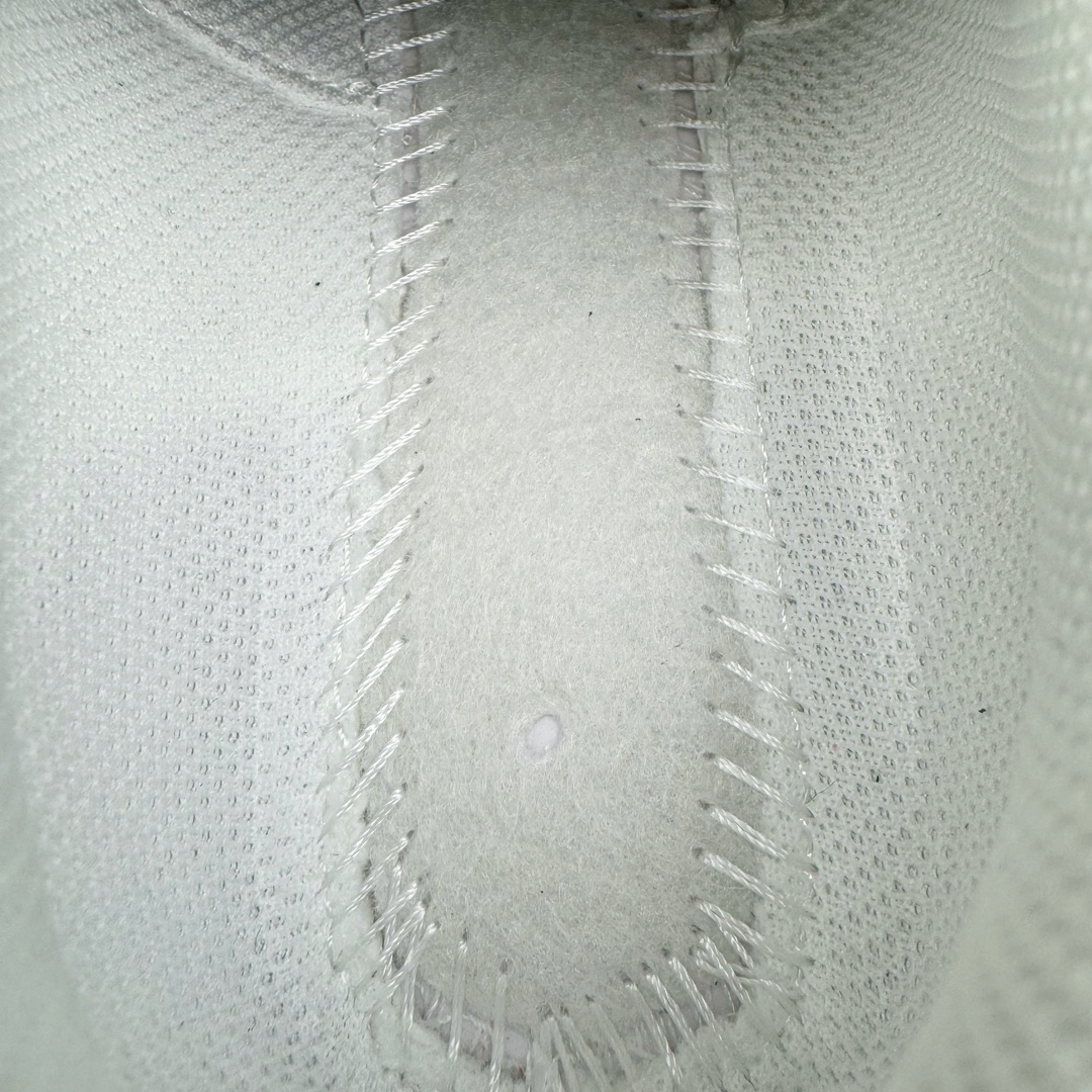 图片[11]-＃JC纯原 NK Classic Cortez Leather 阿甘复古初代皮革慢跑鞋 904764-109 实体平台指令订单 全套原纸板楦头开发 原厂数据大底磨具 一比一鞋头弧度高度鞋身弧度 细节品控鞋型随意对比 正确烫金高频细节 公司级标准检验QC 区分市面一切版本 完美复刻阿甘复古鞋型 尺码：35.5 36 36.5 37.5 38 38.5 39 40 40.5 41 42 42.5 43 44 45-选品中心