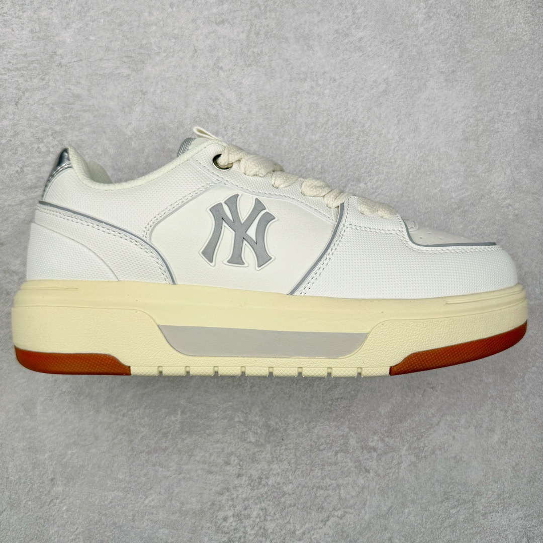 ＃PB过验版 MLB Chunky Liner Basic 复古印花学长鞋系列低帮轻量增高厚底百搭休闲运动慢跑鞋板鞋 Korea韩国联名NY美国榄球纽约洋基队限定 目前可过轻松秒过各类鉴定 能操作的私聊 韩国代购专供 左脚内置NFC感应 区别市面贴纸假芯片 MLB专用菱形双针中底布 重点细节中底布带注胶孔 原厂NFC感应吊牌 支持鉴定 一个两位数 原盒原标 全套原楦原纸板原厂数据开发 中韩文保养标贴 绿色防霉片 平台代购专供 独家一比一RB+MD组合大底 高频后跟小人Logo精准对位立体饱满 正确网布加超迁鞋面 转印中底走线紧密 转印Logo工艺表层防刮不掉色 尺码：35 36 36.5 37.5 38 38.5 39 40 40.5 41 42 42.5 43 44 44.5 45-选品中心