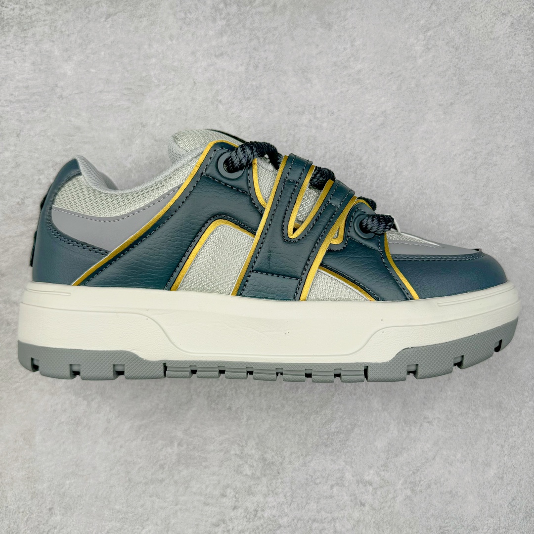 MLB Chunky Liner 时尚舒适耐磨低帮生活休闲鞋 MLB是韩国F&F旗下潮流服装品牌，拥有150年历史的经典传统，是街头文化和国际生活方式的领导者。MLB 拥有包括男装、女装、童装、配饰在内的全品类服饰，提供覆盖各性别、各年龄层、From Head to Toe的穿搭装备。其产品结合了韩国的时尚造型与质感，展现了运动服饰也可以兼具时尚潮流的风格。在产品设计上，MLB不仅融合了美国职业棒球大联盟的各当家球队，更结合了棒球运动中的各个元素。 尺码：35 36 36.5 37.5 38 38.5 39 40 40.5 41 42 42.5 43 44 44.5 45-选品中心