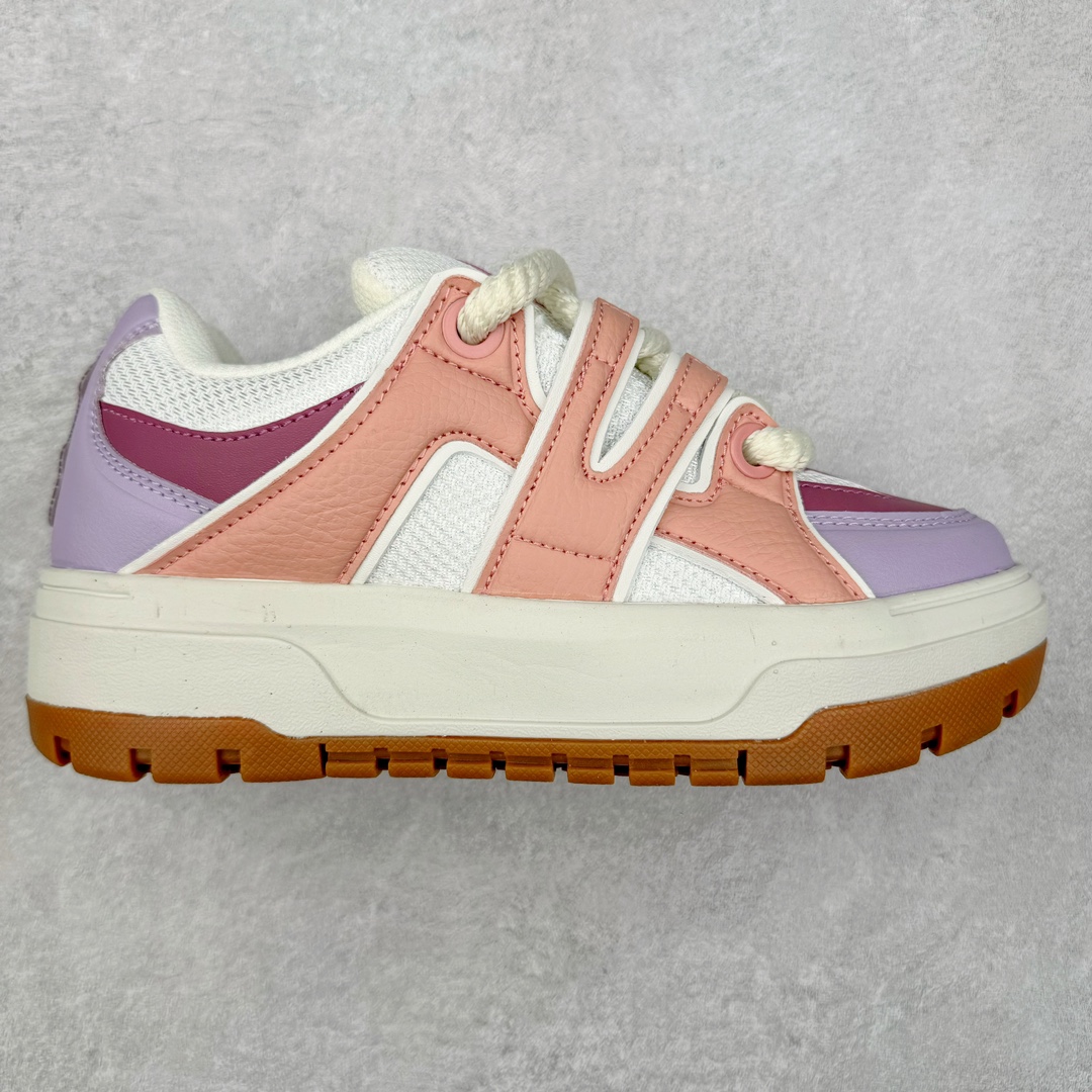 MLB Chunky Liner 时尚舒适耐磨低帮生活休闲鞋 MLB是韩国F&F旗下潮流服装品牌，拥有150年历史的经典传统，是街头文化和国际生活方式的领导者。MLB 拥有包括男装、女装、童装、配饰在内的全品类服饰，提供覆盖各性别、各年龄层、From Head to Toe的穿搭装备。其产品结合了韩国的时尚造型与质感，展现了运动服饰也可以兼具时尚潮流的风格。在产品设计上，MLB不仅融合了美国职业棒球大联盟的各当家球队，更结合了棒球运动中的各个元素。 尺码：35 36 36.5 37.5 38 38.5 39 40 40.5 41 42 42.5 43 44 44.5 45-选品中心