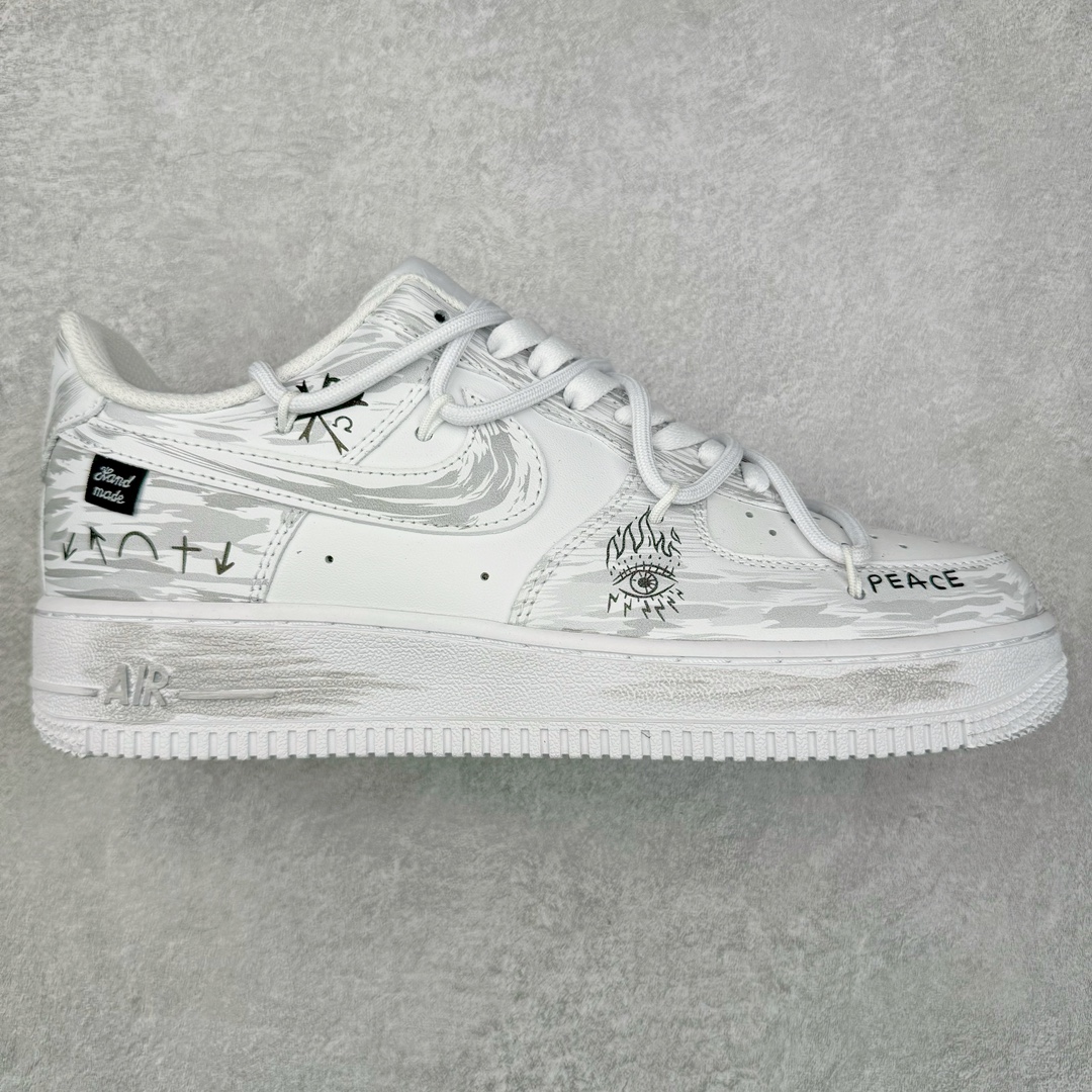 NK Air Force 1´07 Low 空军一号低帮百搭休闲运动板鞋 ZH0316-049 柔软、弹性十足的缓震性能和出色的中底设计 横跨复古与现代的外型结合 造就出风靡全球 三十多年的Force 1 直到今天还深受青睐 尺码:36 36.5 37.5 38 38.5 39 40 40.5 41 42 42.5 43 44 44.5 45-选品中心