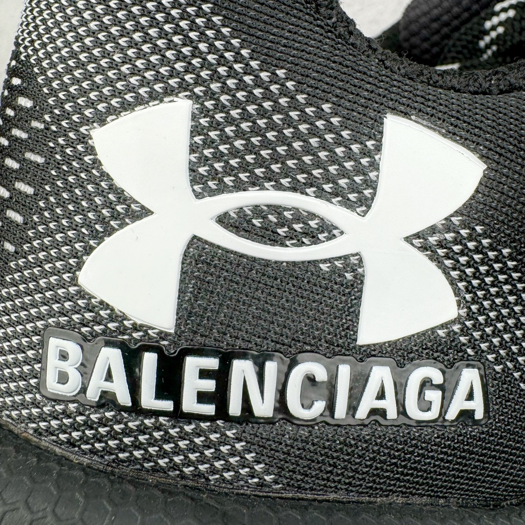 图片[18]-＃JC BALENCIAGA 3XL Sneakers 巴黎世家十代网布系带低帮走秀复古老爹鞋 全套原纸板楦头开发 最原汁原味的灵魂版型 全鞋荧光划线卡点 胶水把控整洁度追求极致完美 每一双都是工艺品 多重QC质检 超越公司货的品控标准 实实在在的免检产品 原盒原配 正确字体电绣 粗细、位置、大小正确 侧边TPU 透气孔匹配意产原版 正确分离大底 TPU软底 原版一致大底LOGO 立体感十足 原厂皮料水洗做旧 采购原厂网纱 不含皮革 网布材料和聚氨酯 磨损效果 鞋头边缘和后帮 Balenciaga 徽标 鞋面和后跟凸印尺码 鞋舌 3XL 橡胶品牌标识和反光细节 鞋帮拉袢和鞋舌拉祥 配反光细节 备用鞋带在鞋履前侧 可在穿着前取下 便于不同造型搭配 正常尺码 尺码：35 36 37 38 39 40 41 42 43 44 45 46-选品中心