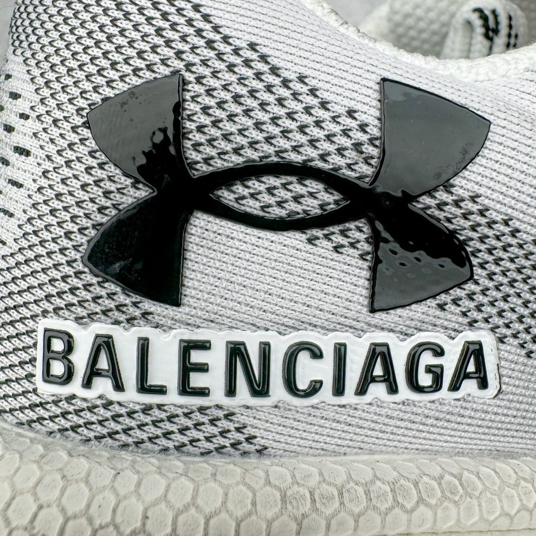 图片[19]-＃JC BALENCIAGA 3XL Sneakers 巴黎世家十代网布系带低帮走秀复古老爹鞋 全套原纸板楦头开发 最原汁原味的灵魂版型 全鞋荧光划线卡点 胶水把控整洁度追求极致完美 每一双都是工艺品 多重QC质检 超越公司货的品控标准 实实在在的免检产品 原盒原配 正确字体电绣 粗细、位置、大小正确 侧边TPU 透气孔匹配意产原版 正确分离大底 TPU软底 原版一致大底LOGO 立体感十足 原厂皮料水洗做旧 采购原厂网纱 不含皮革 网布材料和聚氨酯 磨损效果 鞋头边缘和后帮 Balenciaga 徽标 鞋面和后跟凸印尺码 鞋舌 3XL 橡胶品牌标识和反光细节 鞋帮拉袢和鞋舌拉祥 配反光细节 备用鞋带在鞋履前侧 可在穿着前取下 便于不同造型搭配 正常尺码 尺码：35 36 37 38 39 40 41 42 43 44 45 46-选品中心