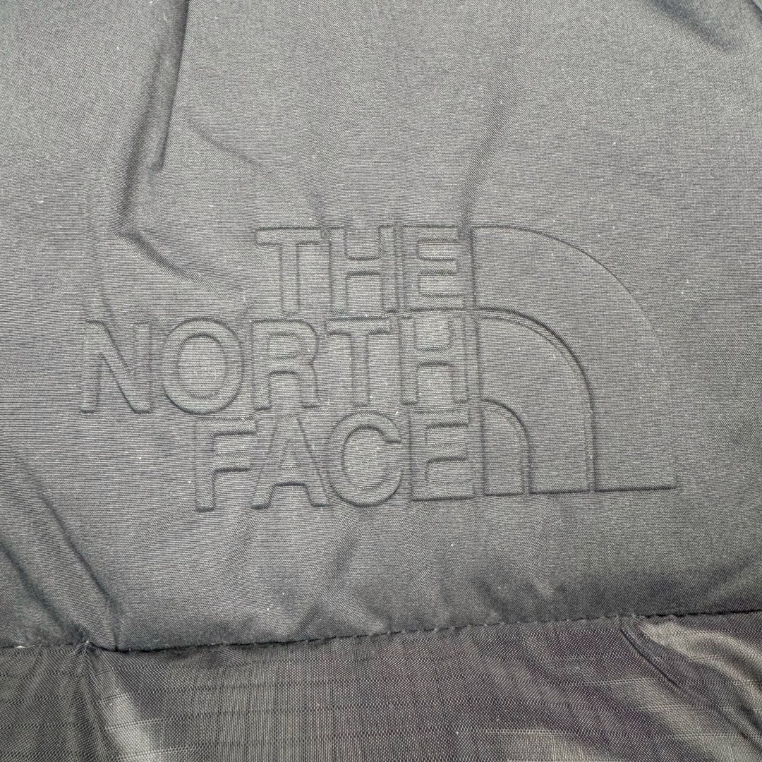 图片[12]-THE NORTH FACE GORE-TEX 北面全热封拼接撞色Logo印花蓬松立领拉链长袖羽绒服 The North Face于1966年成立，一直致力于为户外运动员的每一次严酷探索提供专业装备。作为全球户外运动领导品牌，The NorthFace以经过专业运动员测试、适应各类户外需求的产品助力探索者不断超越自我，激发人类潜能。The North Face象征着众多山脉中更冷、更值得挑战的北坡。品牌标志则来自Half Dome，一座位于美国加州Yosemite NationalPark（优胜美地国家公园）里的山峰，中文名字取为「北面」，象征着不畏惧的户外探索精神。1997年，The North Face采用全新的宣传标语「Never Stop Exploring探索永不停止」，体现品牌的探索精神，成为品牌的座右铭。 尺码：XS S M L XL XXL-选品中心