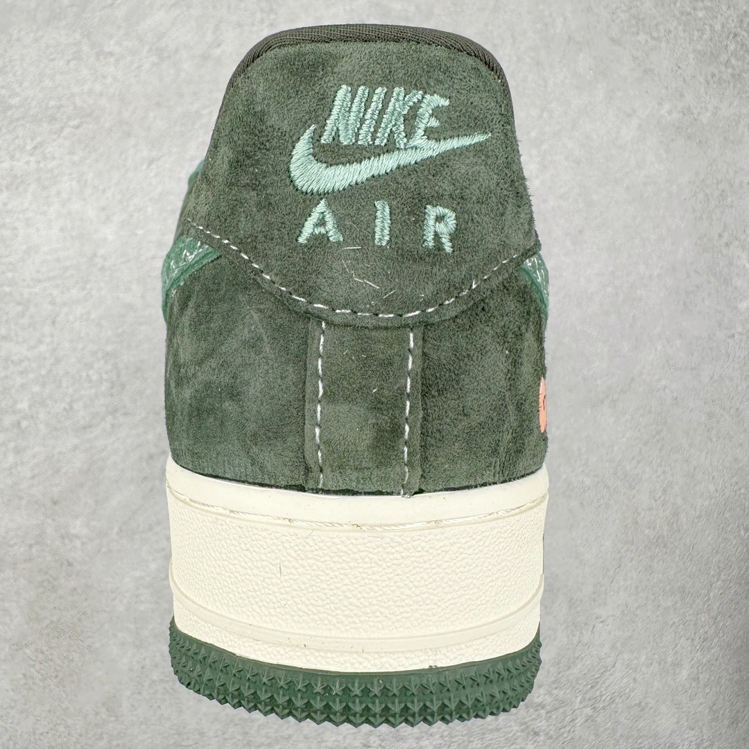 图片[8]-NK Air Force 1´07 Low 空军一号低帮百搭休闲运动板鞋 KK1988-026 柔软、弹性十足的缓震性能和出色的中底设计 横跨复古与现代的外型结合 造就出风靡全球 三十多年的Force 1 直到今天还深受青睐 尺码：36 36.5 37.5 38 38.5 39 40 40.5 41 42 42.5 43 44 44.5 45-选品中心