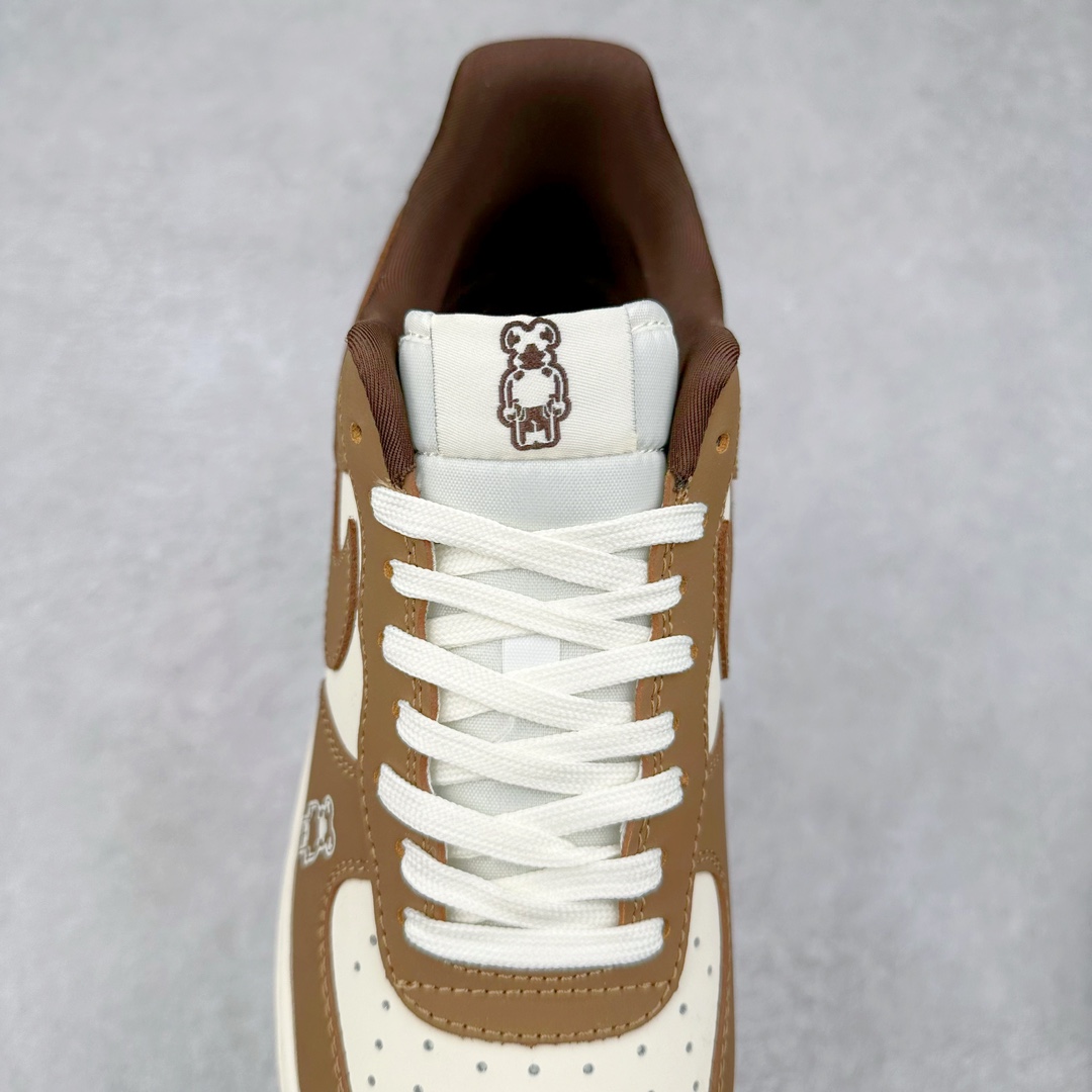 图片[5]-NK Air Force 1´07 Low 空军一号低帮百搭休闲运动板鞋 DF0188-013 柔软、弹性十足的缓震性能和出色的中底设计 横跨复古与现代的外型结合 造就出风靡全球 三十多年的Force 1 直到今天还深受青睐 尺码：36 36.5 37.5 38 38.5 39 40 40.5 41 42 42.5 43 44 44.5 45-选品中心