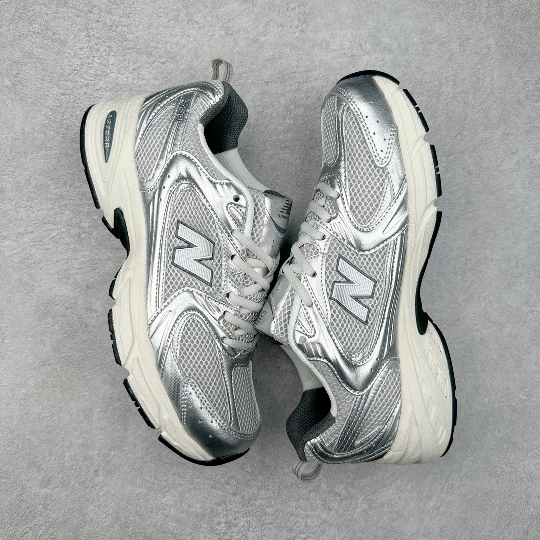 图片[3]-New Balance NB530 新百伦复古透气跑步鞋 抛弃过往以皮革为主的人气轮廓 以极具复古风范的跑鞋外观呈现 设计上全鞋以简约清爽的纯白色作基底 鞋身覆盖大面积织物网眼材质 并于鞋头、鞋带孔眼片等细节处点缀对比鲜明的反光银镀层凸显 鞋舌、侧身等位置则辅以一贯的「N」字标志和品牌徽标彰显身份 最后通过搭载的 ABZORB 缓震中底完善整体造型 尺码：36 37 37.5 38 38.5 39 40 40.5 41 42 42.5 43 44 45-选品中心