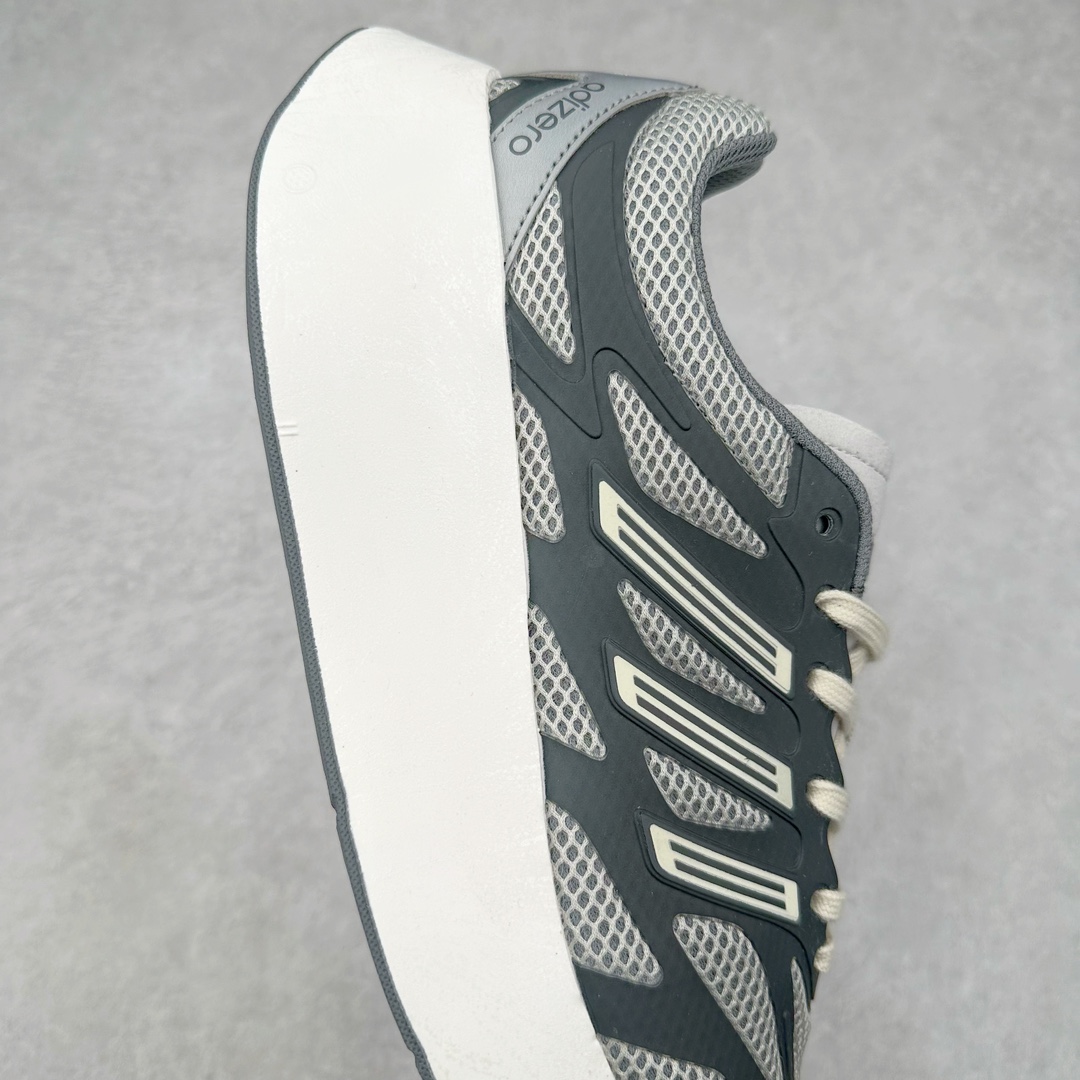 图片[6]-AD Adizero Aruku 全新跑鞋 JQ7391 以永动机为灵感的前卫造型 以及时下流行的厚底设定 让人无比期待 “Aruku” 在日文中是行走的意思 昭示了这是一双定位于大众日常训练或慢跑的鞋款 黑、白、红三色的撞色外观 搭配街头感、现代感十足的鞋面线条勾勒 格外引人注目 搭配丰沛的全新 Swirlfoam 泡棉厚底 虽然不像顶级竞速跑鞋那般极致 但也将日常舒适和时尚颜值平衡到位 尺码：36 36.5 37.5 38 38.5 39 40 40.5 41 42 42.5 43 44 44.5 45-选品中心