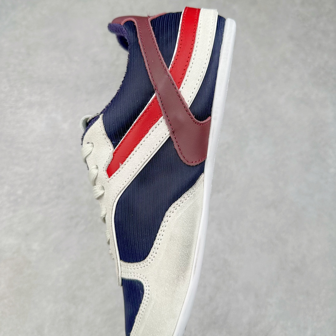 图片[7]-MiuMiu x New Balance 530 SL NB新百伦缪缪联名系列低帮经典复古休闲运动慢跑鞋 近几年运动品牌与各大潮流品牌不断推出联名产品，在球鞋圈拥有极高的热度。此外，奢侈品牌和运动品牌联名也早已非新鲜事，继 Dior 和 Jordan Brand 以及 Prada 和 adidas 合作后。近日，Miu Miu与New Balance的合作基本已经成为定番，每年都会上新，而近期的最新联名也已经正式曝光，预计会在24年春夏面世！相比之前两次使用的574，这次Miu Miu带来了全新风格。采用了全新型号MR530进行设计，继续使用复古的旧化效果和去年就被带火的美拉德配色打造。Miu Miu作为千禧文化的重要推手，这次也是直接挑选了New Balance 2000年代时发布的健身跑鞋MR530。整体做旧效果非常明显，甚至有些二手鞋的感觉，多少是有点瘦巴黎世家影响了……配色方面将会推出米色和棕色两种颜色可供选择，整体覆盖了做旧麂皮，鞋舌和鞋垫和之前一致，有Miu Miu的Logo，同时搭配皮革和棉质双鞋带组成。尺码：35.5 36 37 37.5 38 38.5 39.5 40 40.5 41.5 42 42.5 43.5 44 45-选品中心