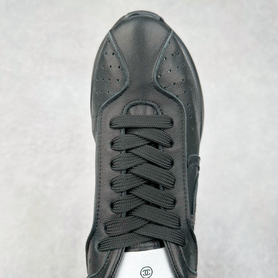 图片[4]-CHANEL 2025C新款早春度假款 采用最新礼盒包装 花纹礼盒包装👏 海外购入原版1-1复刻 【采用进口牛皮➕牛筋TPUD大底增高4CM】 一双舒适的鞋子能给自己减少脚下的劳累 新款Very 百搭 不管是日常穿搭 姐妹聚会 职场通勤 户外运动及各种场合都是可以轻松驾驭 显腿直、修饰脚型、舒服舒适不磨脚、透气性很好、夏天也可以穿、穿上气质拉满上班族也能轻松拥有 尺码：35 36 37 38 39 40-选品中心