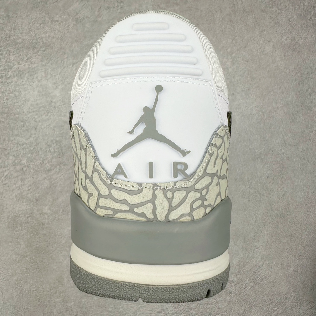 图片[8]-＃TG头层特价福利 Air Jordan Legacy AJ312 复古篮球鞋 鞋身采用了皮革材质打造 横跨鞋面的魔术贴十分吸睛 侧面的Swoosh Logo的一部分被鞋面遮挡了一部分 颇具玩味 魔术贴上标有NK标识 而鞋舌上是Jordan的经典红色飞翼Logo 后跟和鞋底均采用了AJ3的设计 后跟上同样也使用了经典的爆裂纹图案 尺码：35.5 36 36.5 37.5 38 38.5 39 40 40.5 41 42 42.5 43 44 44.5 45 46 47.5-选品中心