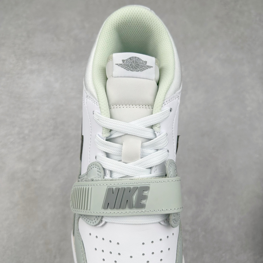 图片[5]-＃TG头层特价福利 Air Jordan Legacy AJ312 复古篮球鞋 鞋身采用了皮革材质打造 横跨鞋面的魔术贴十分吸睛 侧面的Swoosh Logo的一部分被鞋面遮挡了一部分 颇具玩味 魔术贴上标有NK标识 而鞋舌上是Jordan的经典红色飞翼Logo 后跟和鞋底均采用了AJ3的设计 后跟上同样也使用了经典的爆裂纹图案 尺码：35.5 36 36.5 37.5 38 38.5 39 40 40.5 41 42 42.5 43 44 44.5 45 46 47.5-选品中心