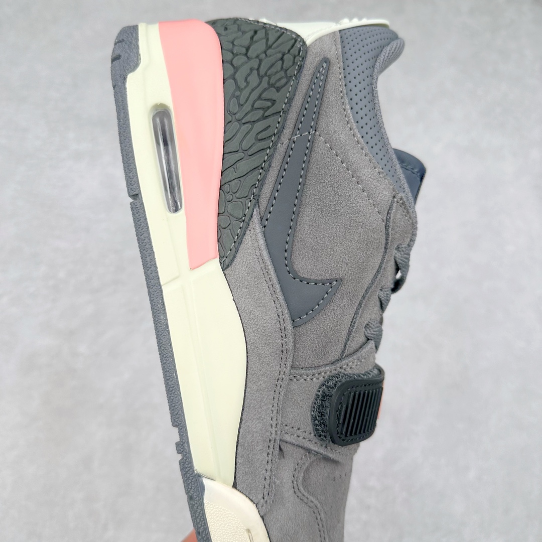 图片[6]-＃TG头层特价福利 Air Jordan Legacy AJ312 复古篮球鞋 鞋身采用了皮革材质打造 横跨鞋面的魔术贴十分吸睛 侧面的Swoosh Logo的一部分被鞋面遮挡了一部分 颇具玩味 魔术贴上标有NK标识 而鞋舌上是Jordan的经典红色飞翼Logo 后跟和鞋底均采用了AJ3的设计 后跟上同样也使用了经典的爆裂纹图案 尺码：35.5 36 36.5 37.5 38 38.5 39 40 40.5 41 42 42.5 43 44 44.5 45 46 47.5-选品中心