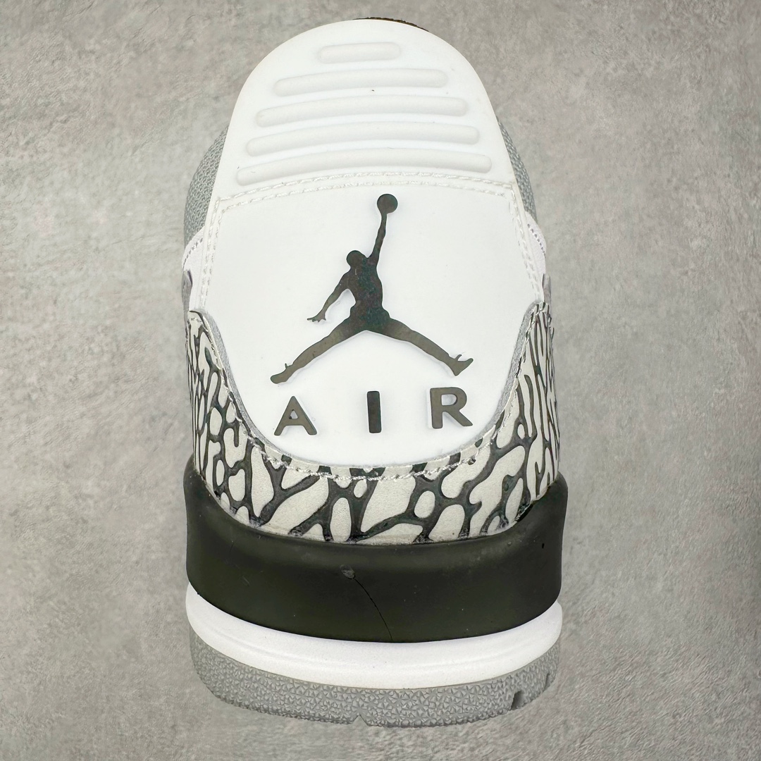 图片[8]-＃TG头层特价福利 Air Jordan Legacy AJ312 复古篮球鞋 鞋身采用了皮革材质打造 横跨鞋面的魔术贴十分吸睛 侧面的Swoosh Logo的一部分被鞋面遮挡了一部分 颇具玩味 魔术贴上标有NK标识 而鞋舌上是Jordan的经典红色飞翼Logo 后跟和鞋底均采用了AJ3的设计 后跟上同样也使用了经典的爆裂纹图案 尺码：35.5 36 36.5 37.5 38 38.5 39 40 40.5 41 42 42.5 43 44 44.5 45 46 47.5-选品中心